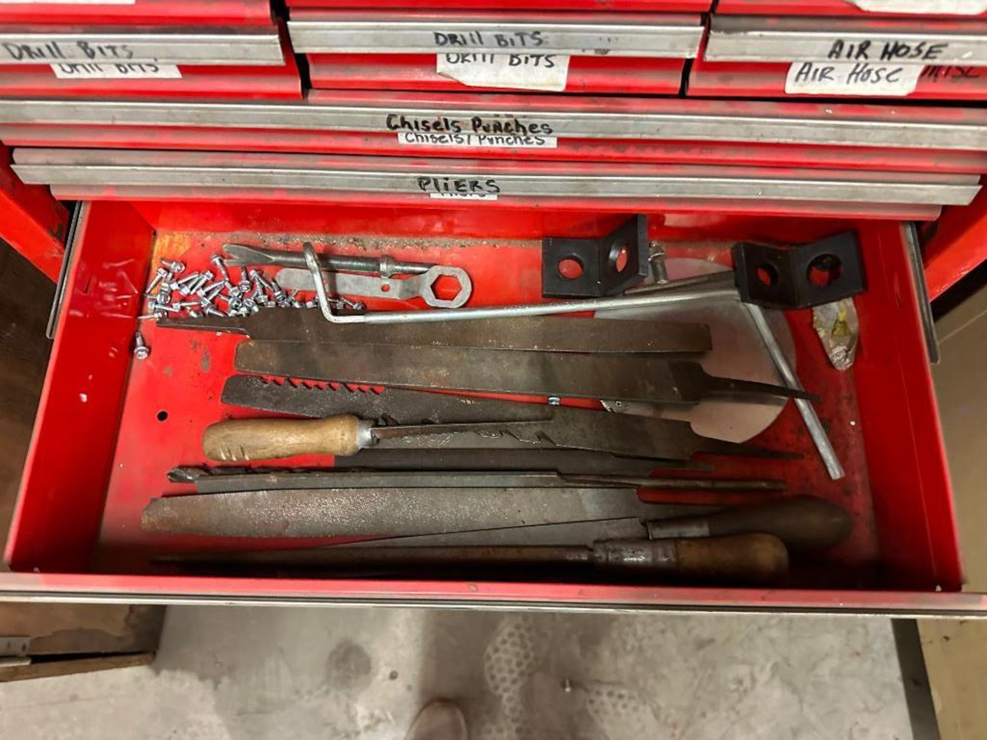 TOOL CHEST WITH ASSORTED TOOLS - Image 5 of 9