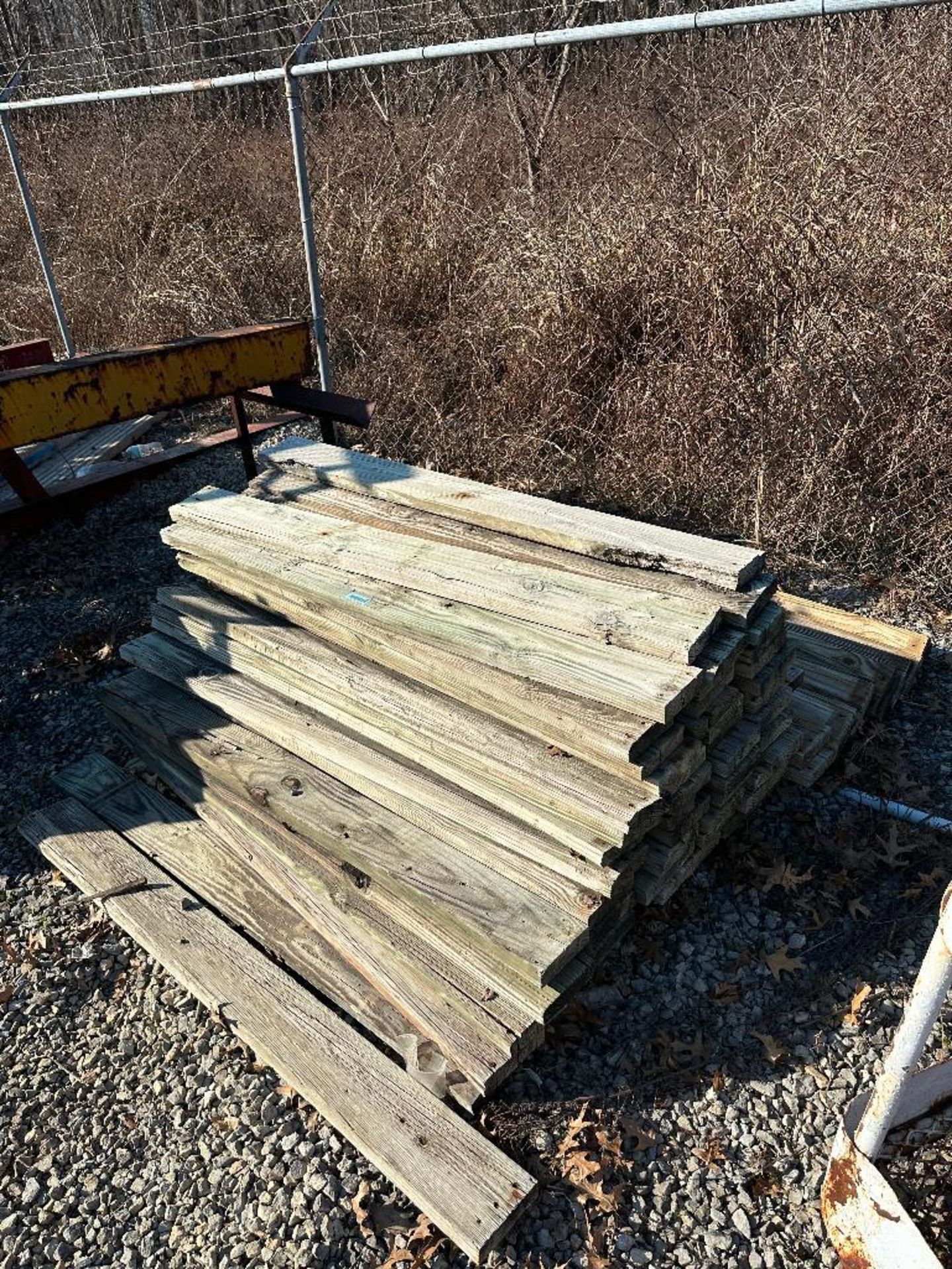 PALLET OF RACKING WOOD - Image 4 of 6