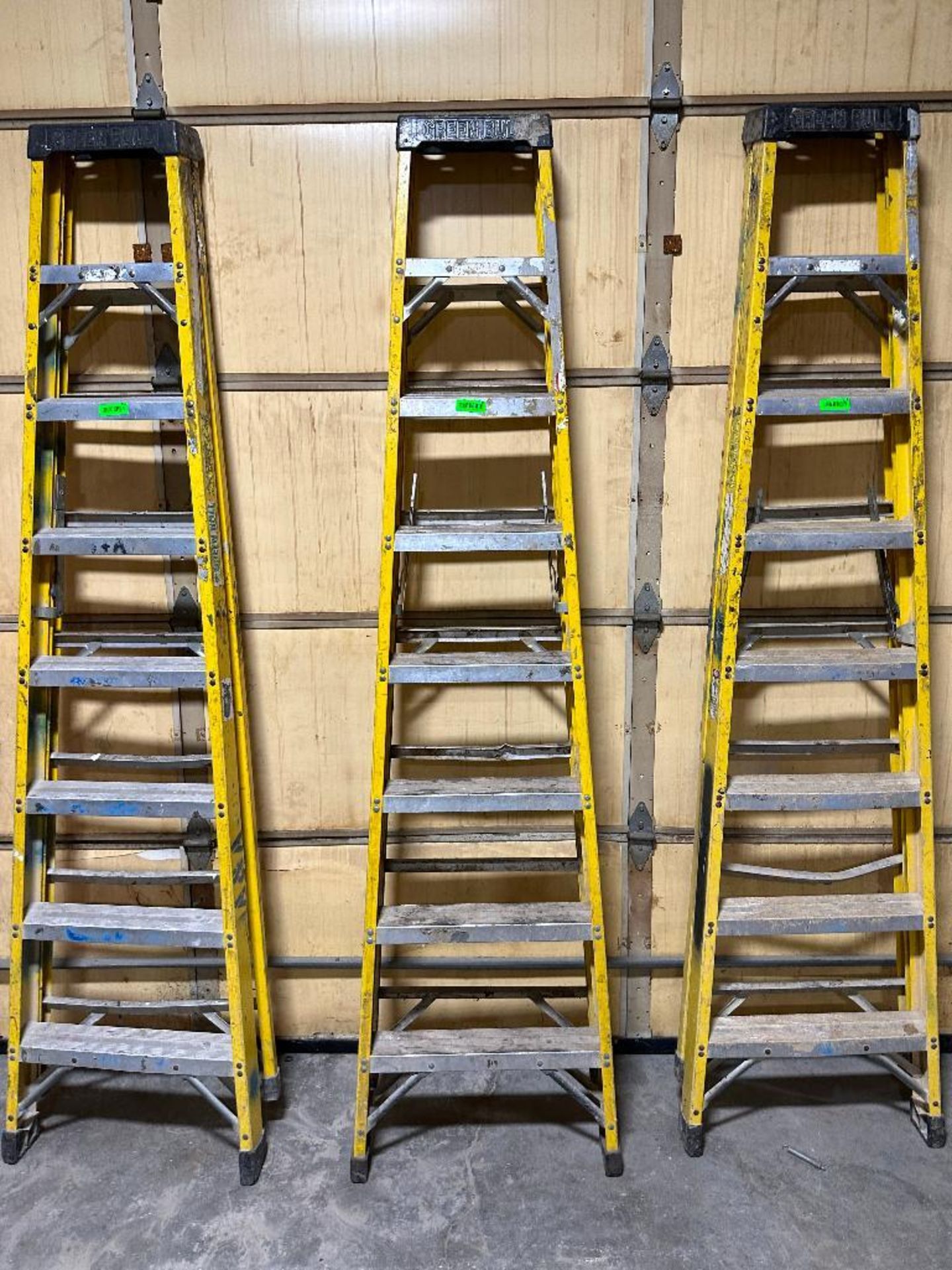 8 FT. FOLDING LADDER