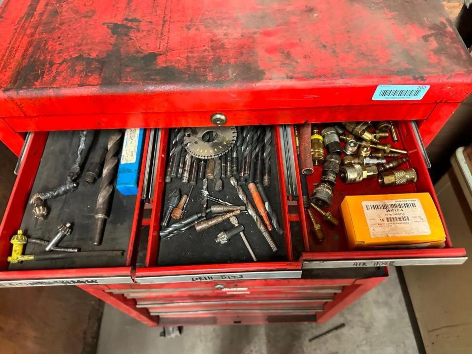 TOOL CHEST WITH ASSORTED TOOLS - Image 2 of 9