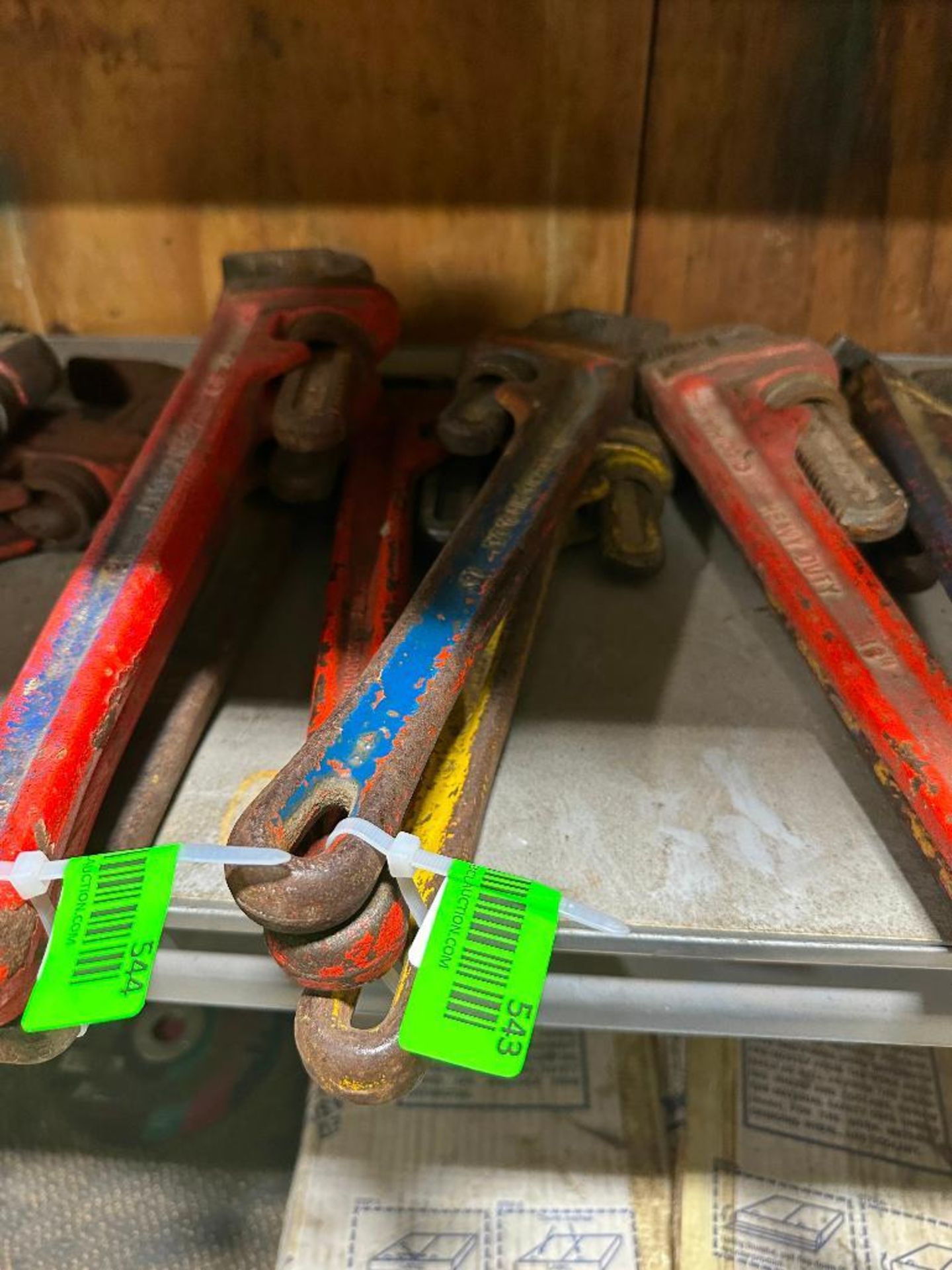 (3) - 18" HEAVY DUTY PIPE WRENCHES - Image 2 of 2