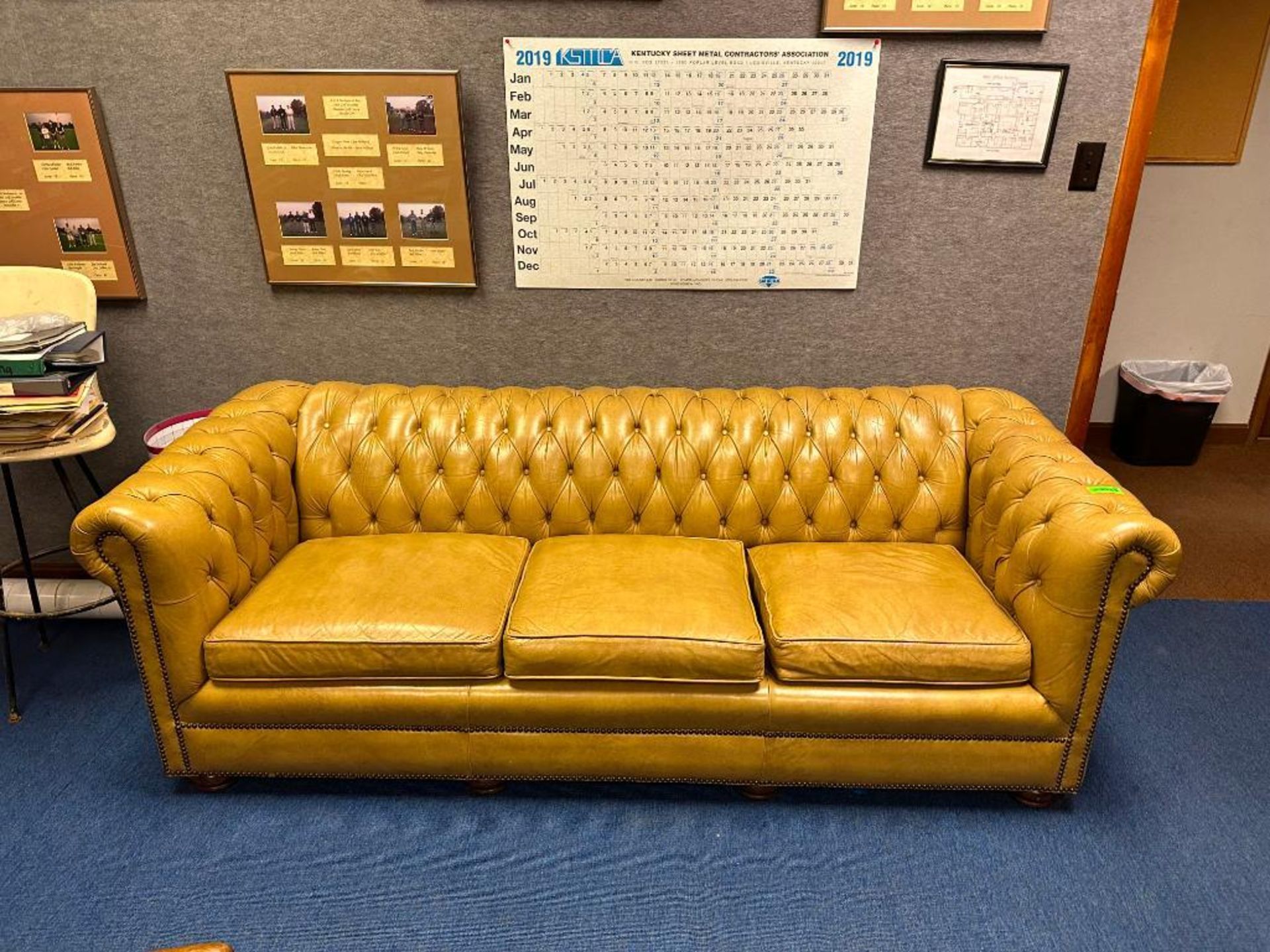 TUFTED COUCH - Image 2 of 2