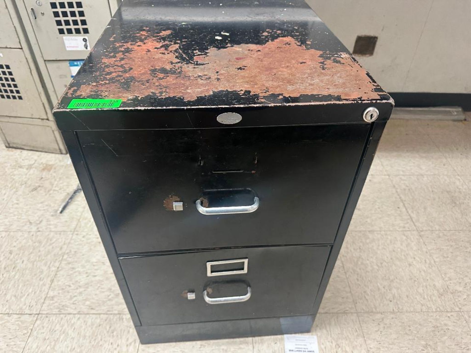 DESCRIPTION FILE CABINET, STOOL, AND MICROWAVE. THIS LOT IS: ONE MONEY LOCATION 180 East Whitestone