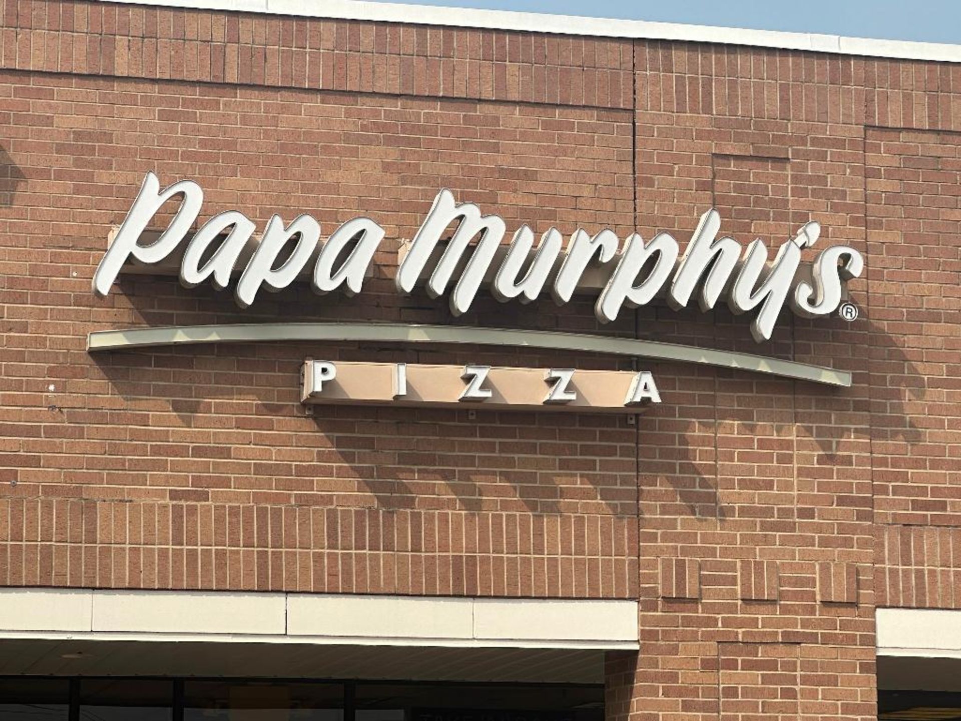 DESCRIPTION 16' " PAPA MURPHY'S" LIGHTED STORE FRONT SIGN. ADDITIONAL INFORMATION PROFESSIONAL REMOV