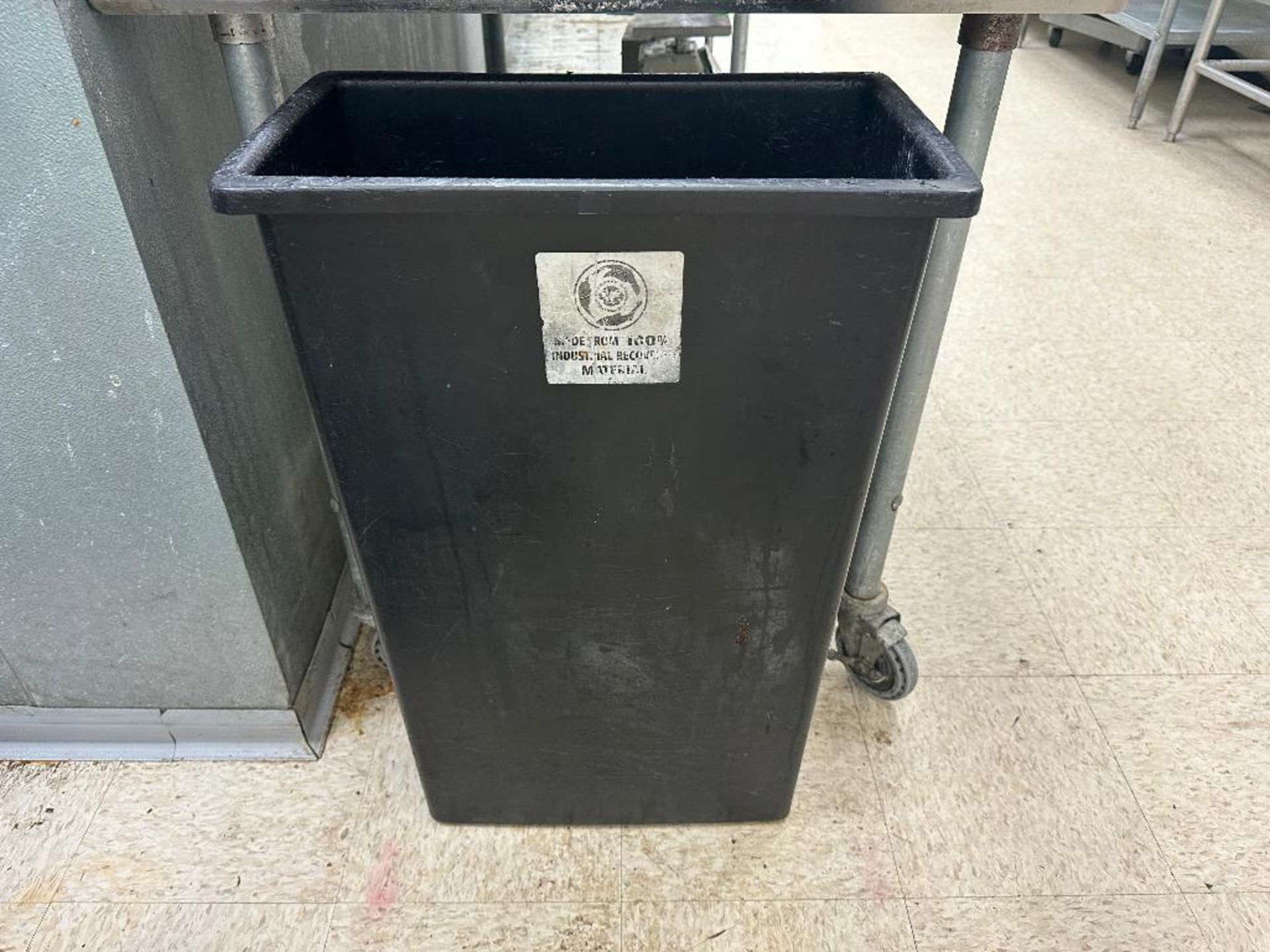 DESCRIPTION 20 GALLON BAR SIDE TRASH CAN. LOCATION �5017 Teasley Lane #135 Denton, TX QTY 1 - Image 2 of 2