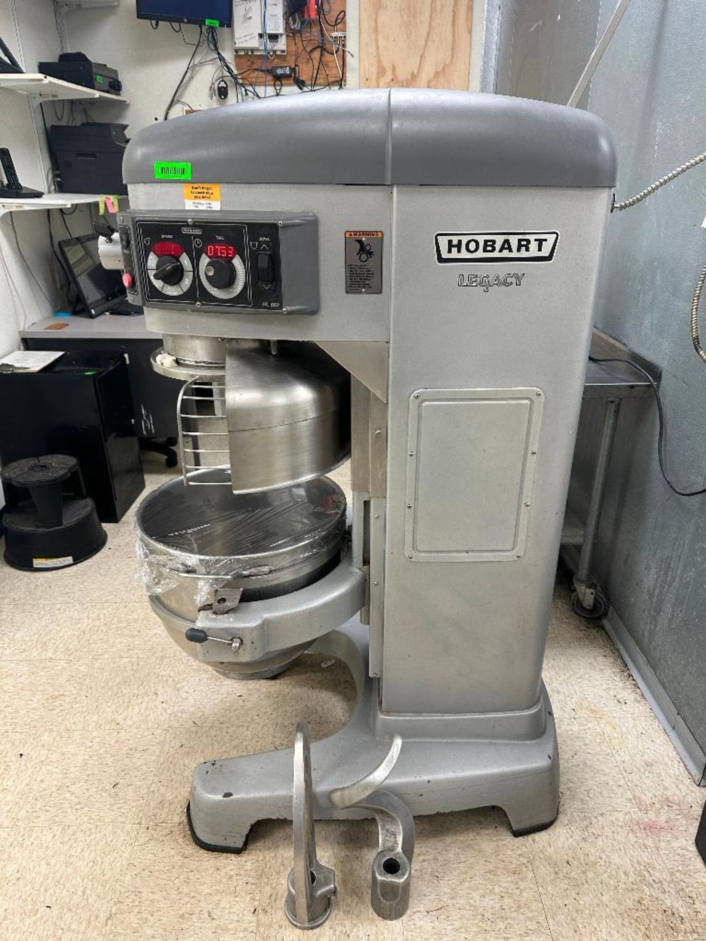 DESCRIPTION HOBART 60 QT LEGACY MIXER W/ BOWL, DOLLY, PADDLE, AND HOOK. RETAIL NEW FOR $26K BRAND / - Image 7 of 8