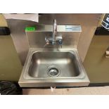 DESCRIPTION ADVANCE TABCO WALL MOUNTED STAINLESS HAND SINK. BRAND / MODEL: ADVANCE TABCO ADDITIONAL