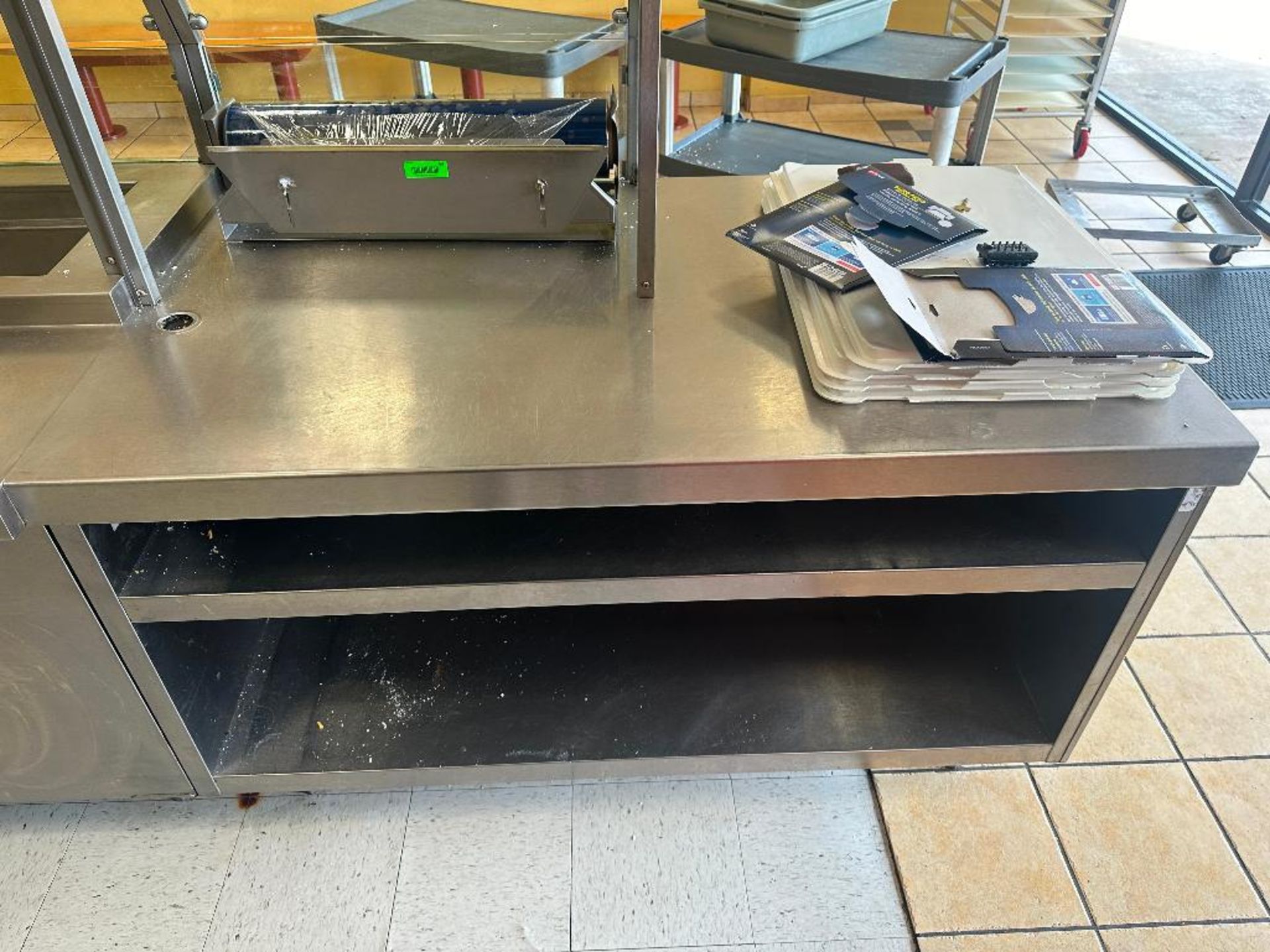 DESCRIPTION 15' OF STAINLESS SALES COUNTER, IN THREE SECTIONS. ADDITIONAL INFORMATION 6' CORNER SECT - Image 3 of 3