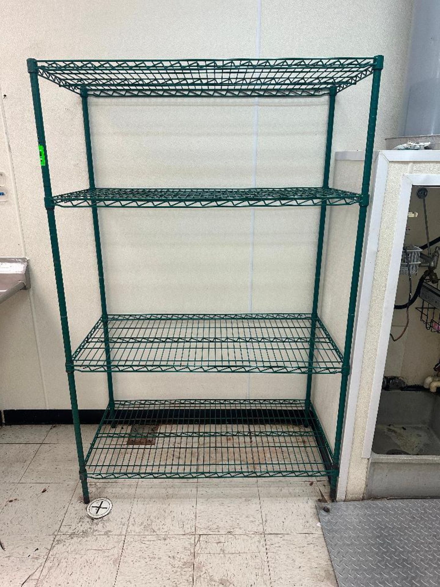 DESCRIPTION 48" X 24" FOUR TIER GREEN METRO SHELVING. SIZE 48" X 24" X 75" LOCATION 2110 W Slaughter - Image 2 of 4