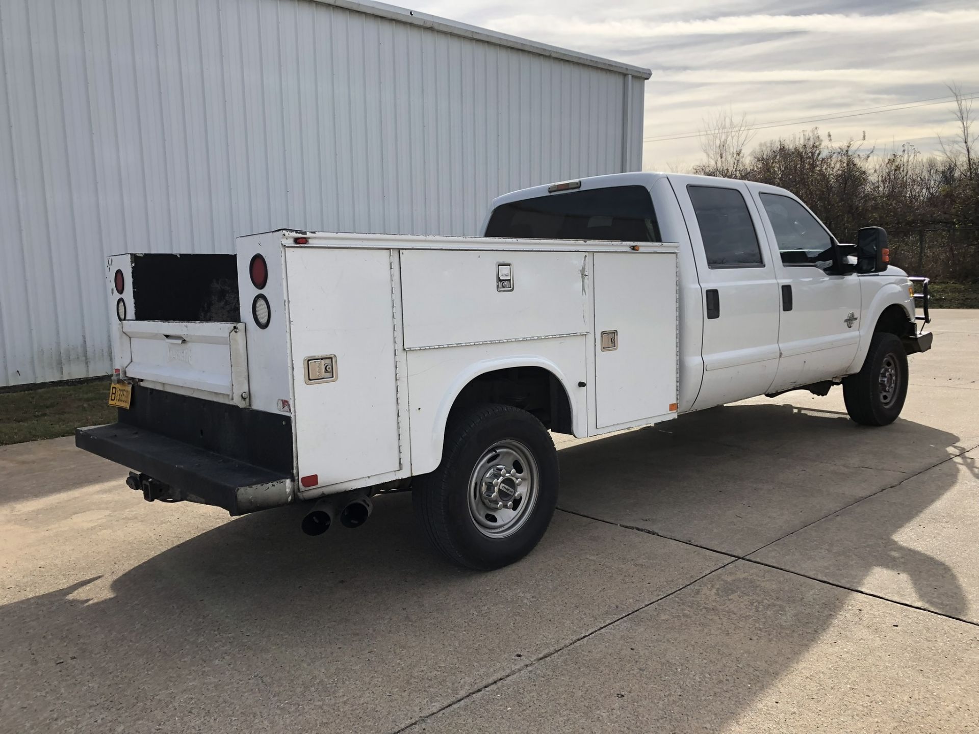 2014 Ford F350 Super Duty Diesel, 4 Door with Knapheide Bed, new motor @150,000 miles truck has a - Image 4 of 5