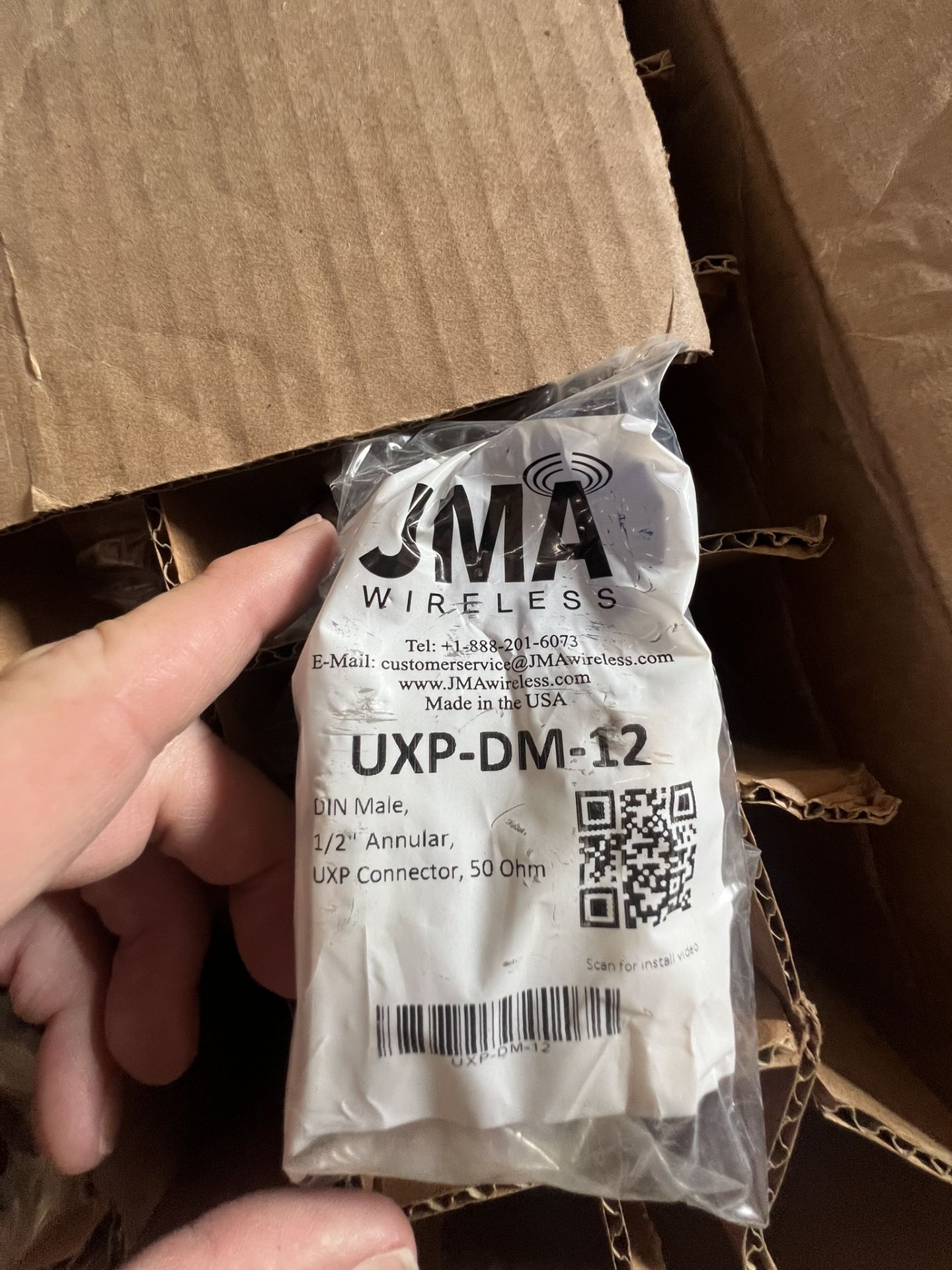Tote & Box of JMA Annular Connectors, Part # UXP-DM-12 - Image 2 of 2