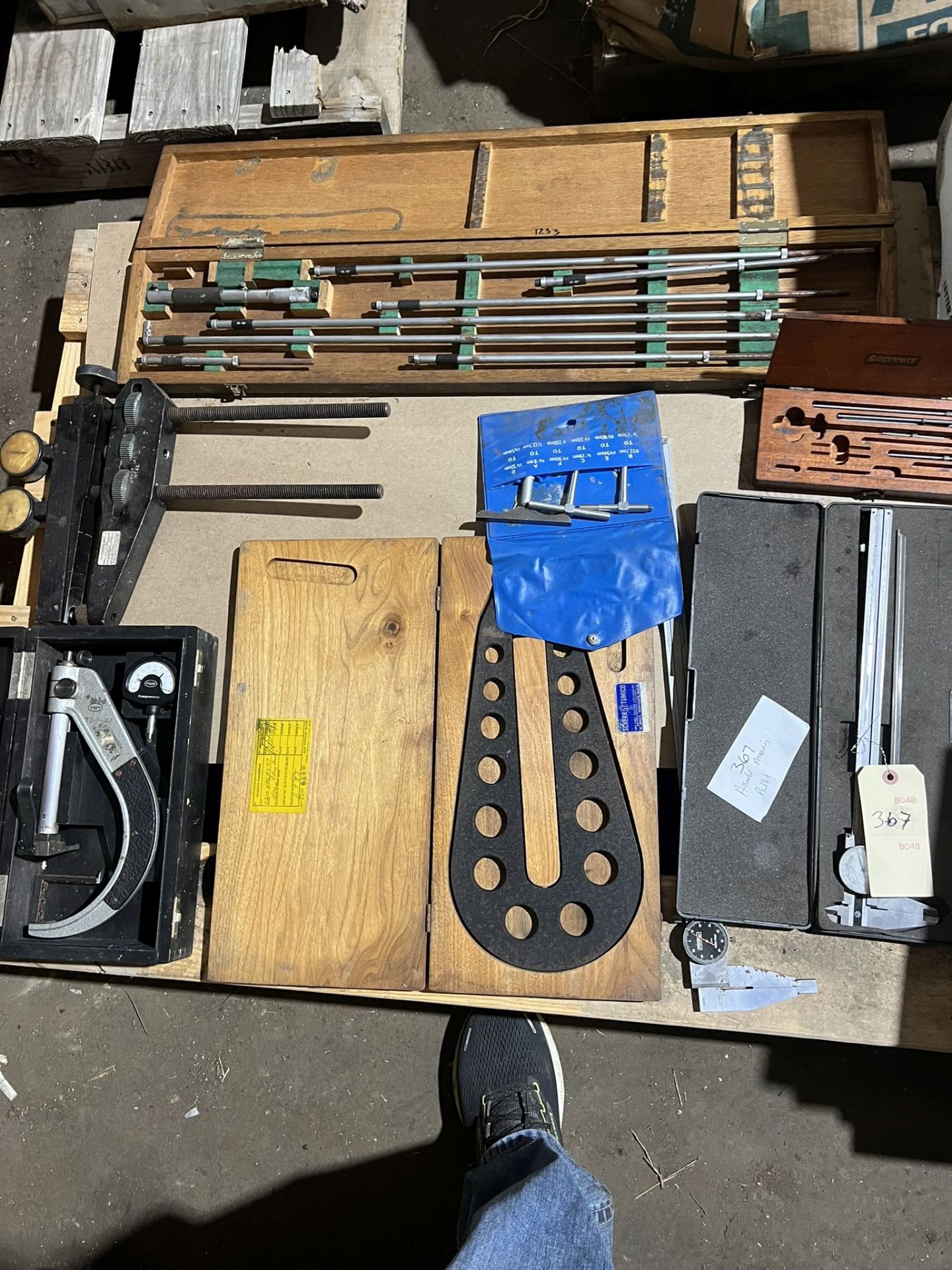 Pallet of Measuring Tools, NAHR Gauges, 2 Dial Calipers