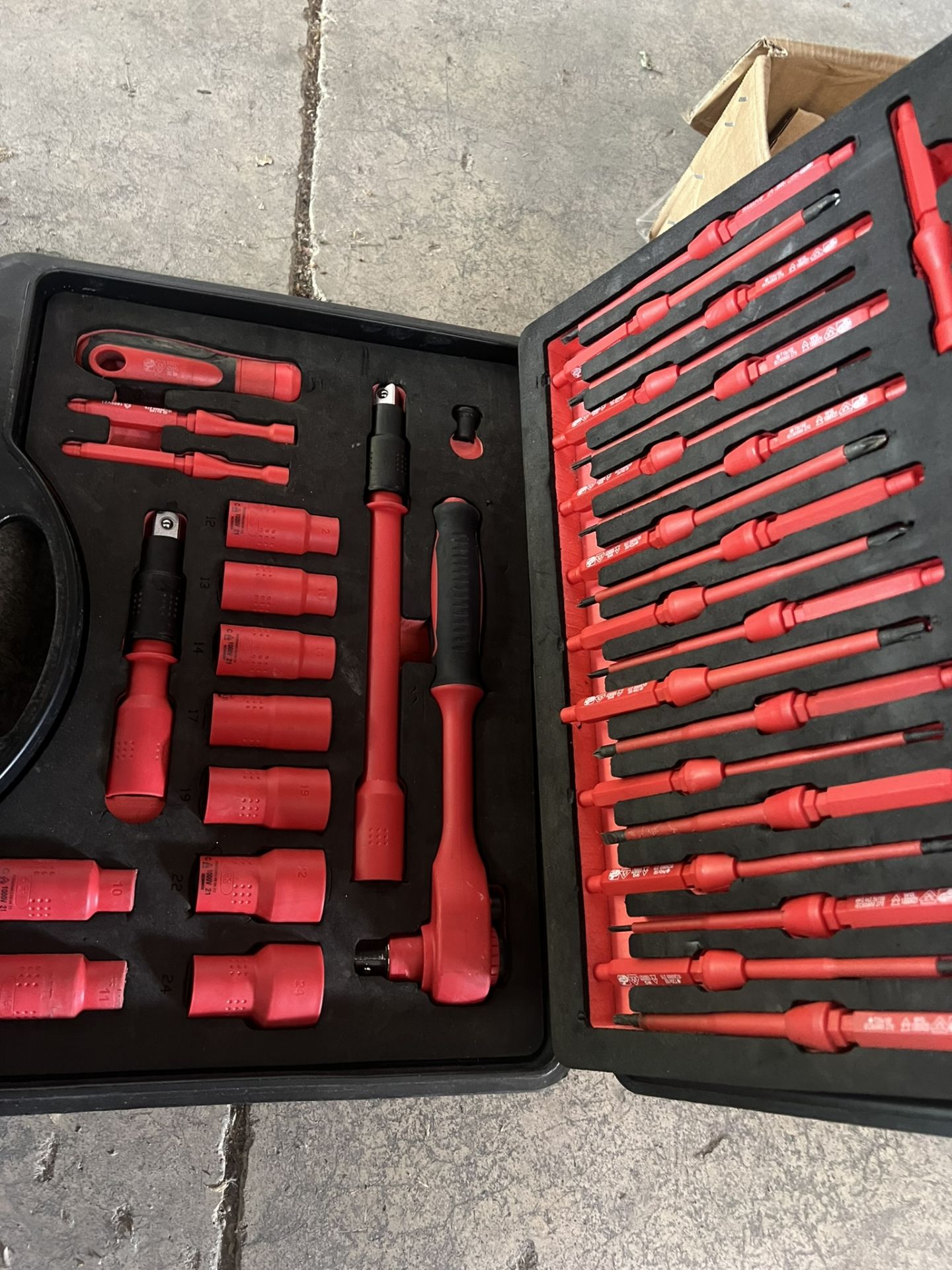 Aris Insulated Electrical Tool Set