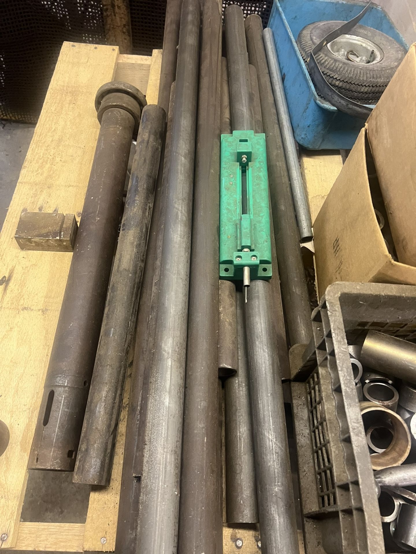 Pallet of Tooling, Misc that may go with Okuma & Howa Machine - Image 5 of 5