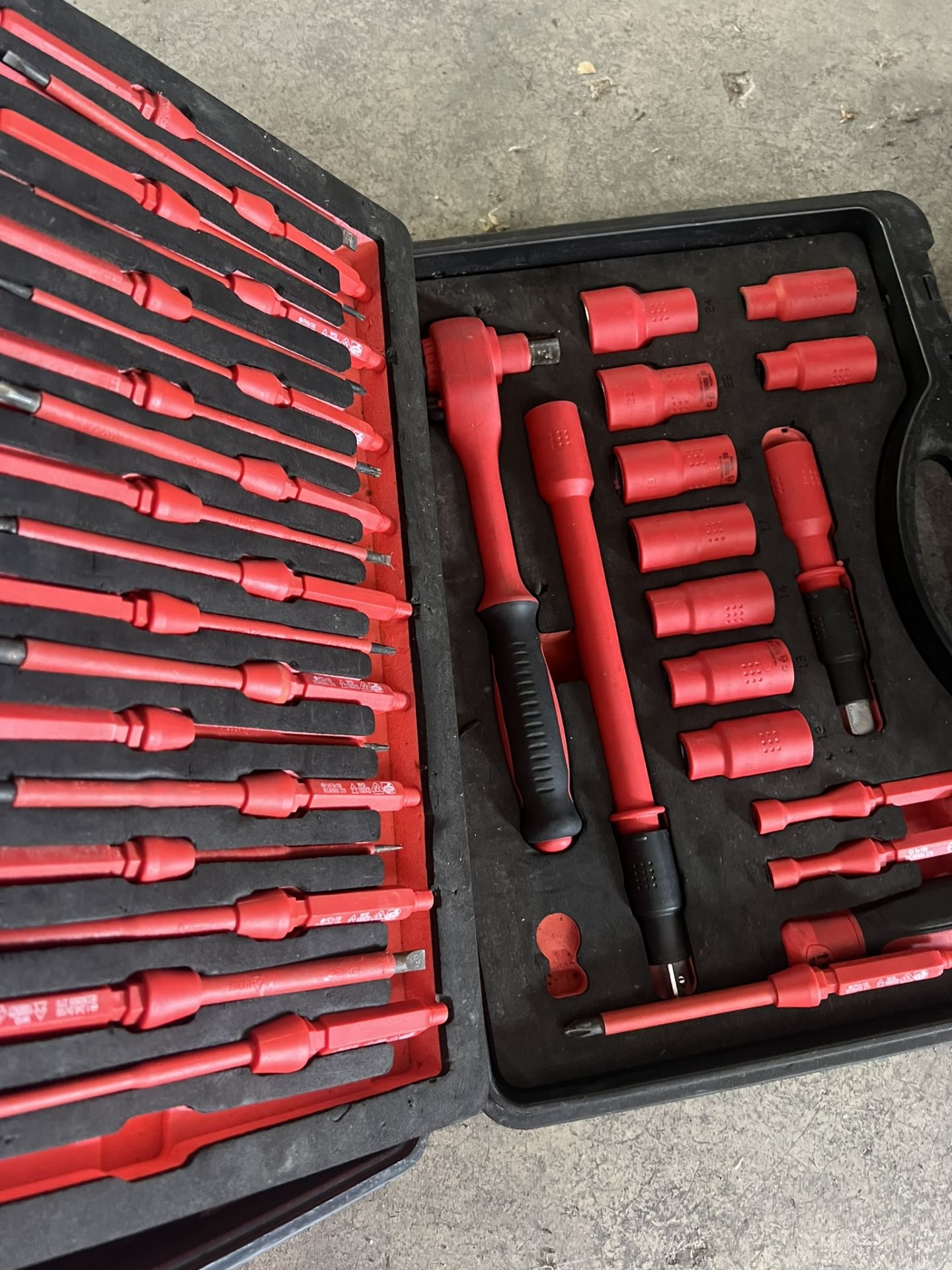 Aris Insulated Electrical Tool Set