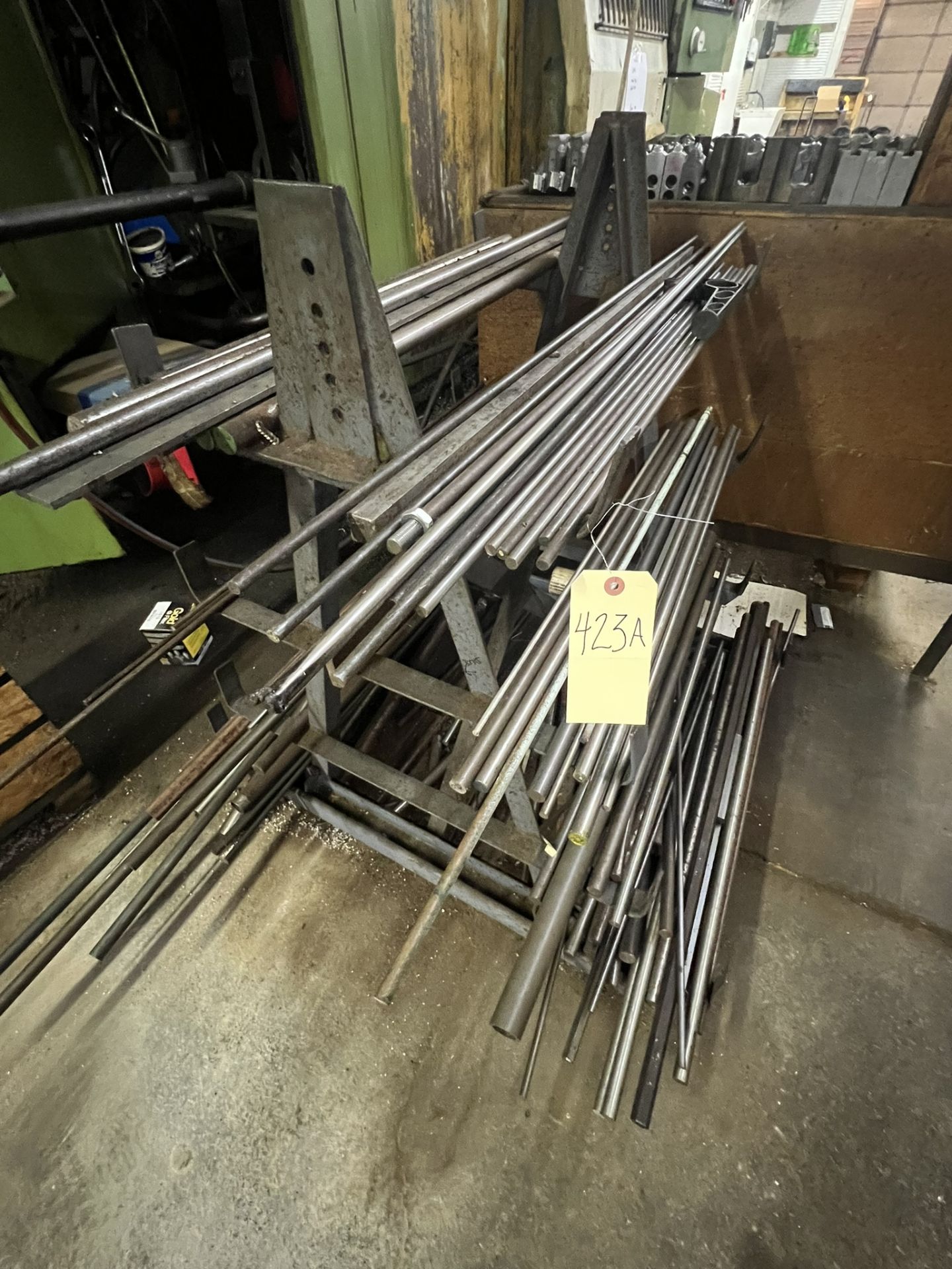 Pipe Rack with Keystock & Solid Rod
