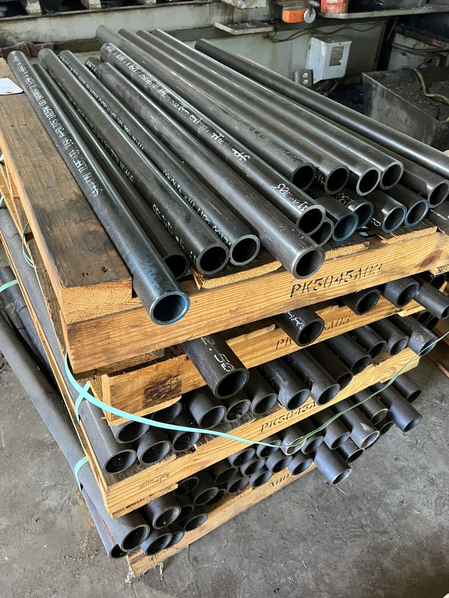Pallet of Ridgid Pipe, 4ft Sections