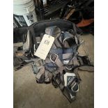 4 Fall Protection Harnesses, Size Small