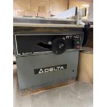 Delta RT40 Table Saw with Biesemeyer Table