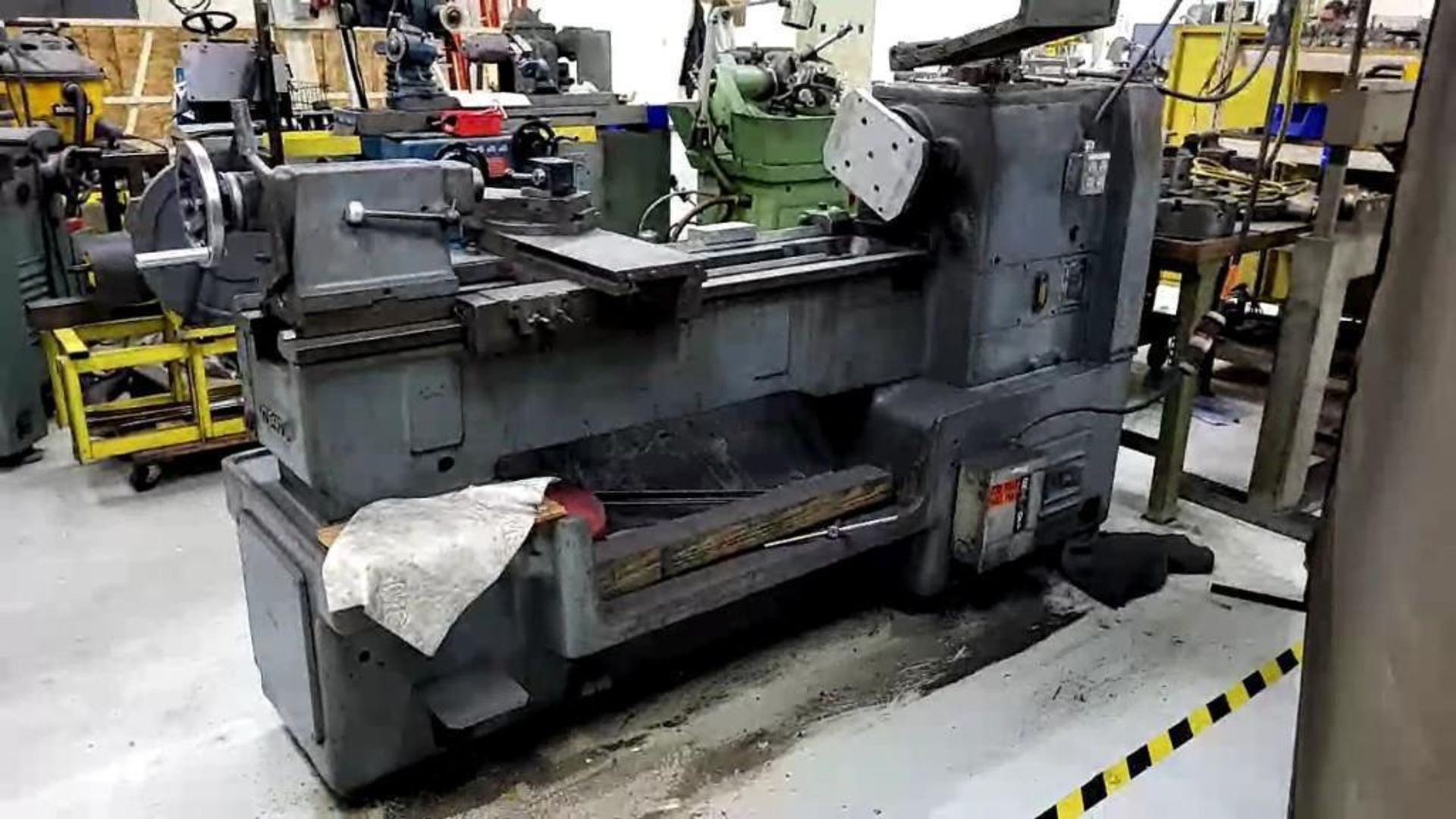 17" x 36" Royal #WL-435 Manual Lathe - Image 2 of 6