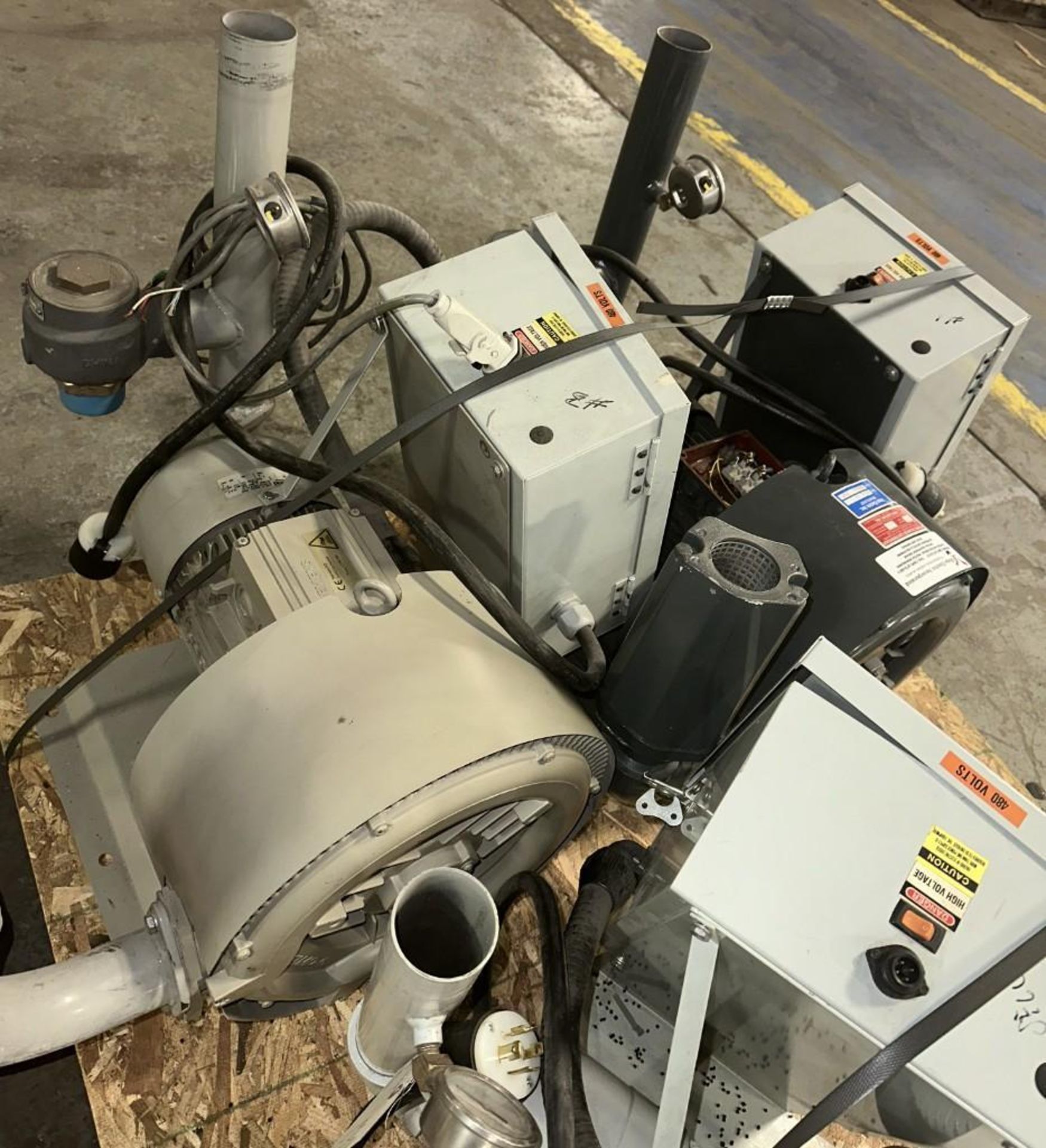 Lot of (3) Material Blower Units w/ Siemens Motors & Motan Controllers - Image 7 of 19