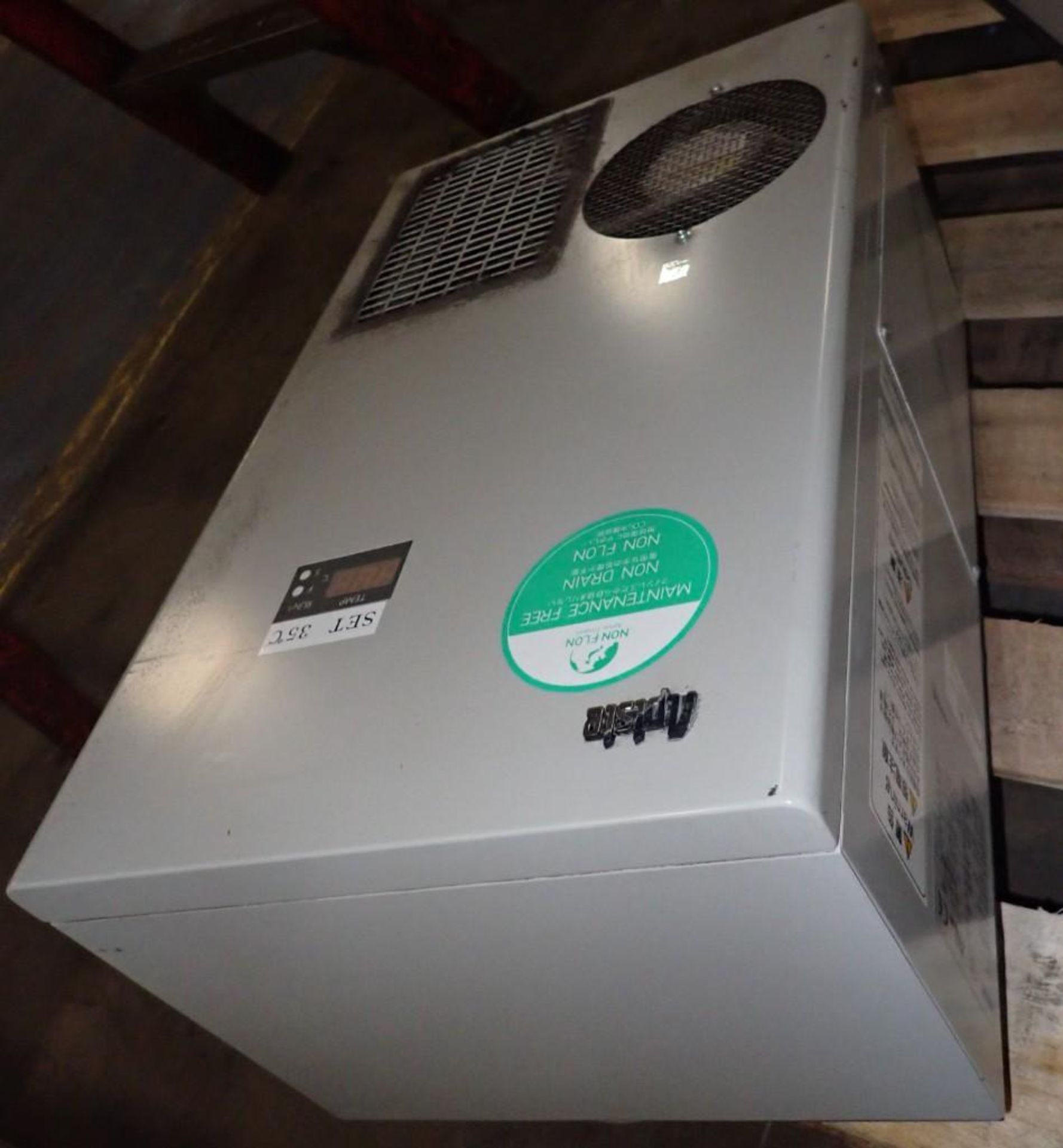 Apiste #ENC-GR500LE Cabinet Chiller / FA Cooler Units - Image 3 of 4