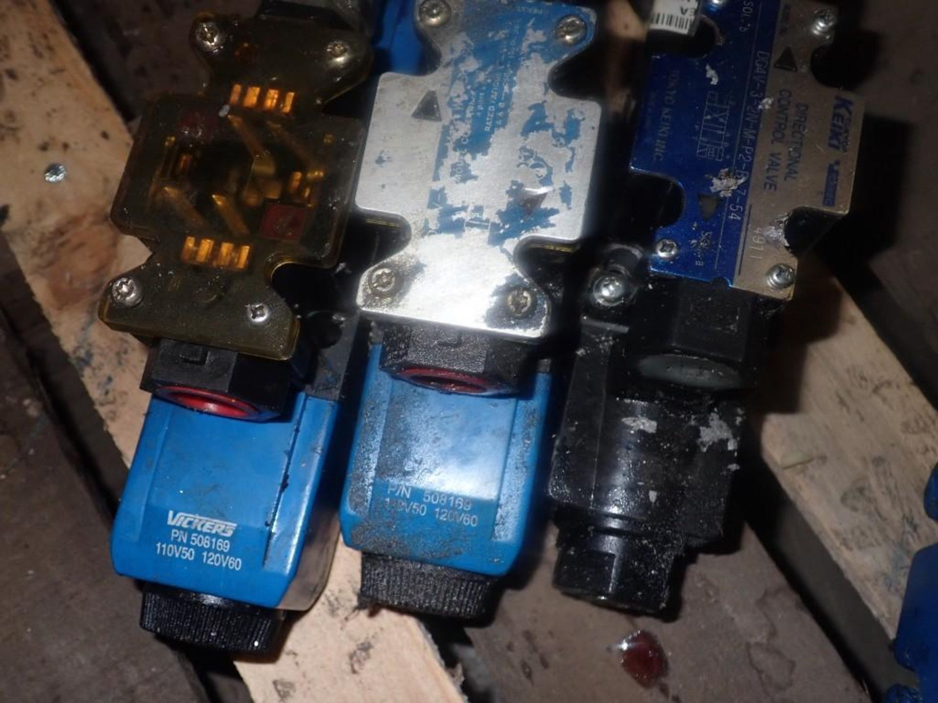 Lot of Hydraulic Valves + - Image 4 of 5