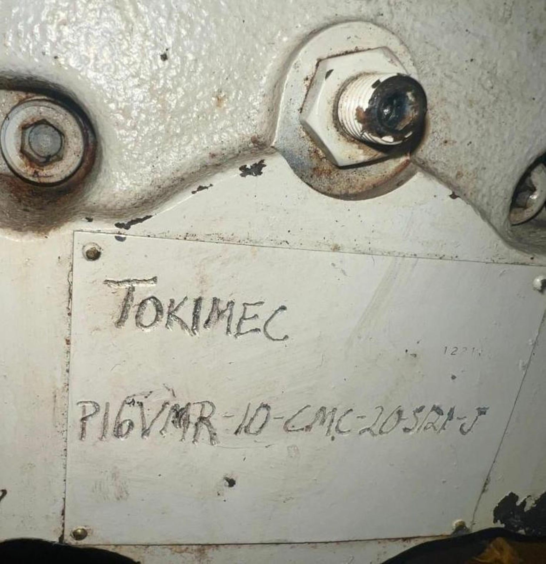 Tokimec #P16VMR-10-CMC-20-S121-J Hydraulic Pump - Image 3 of 3