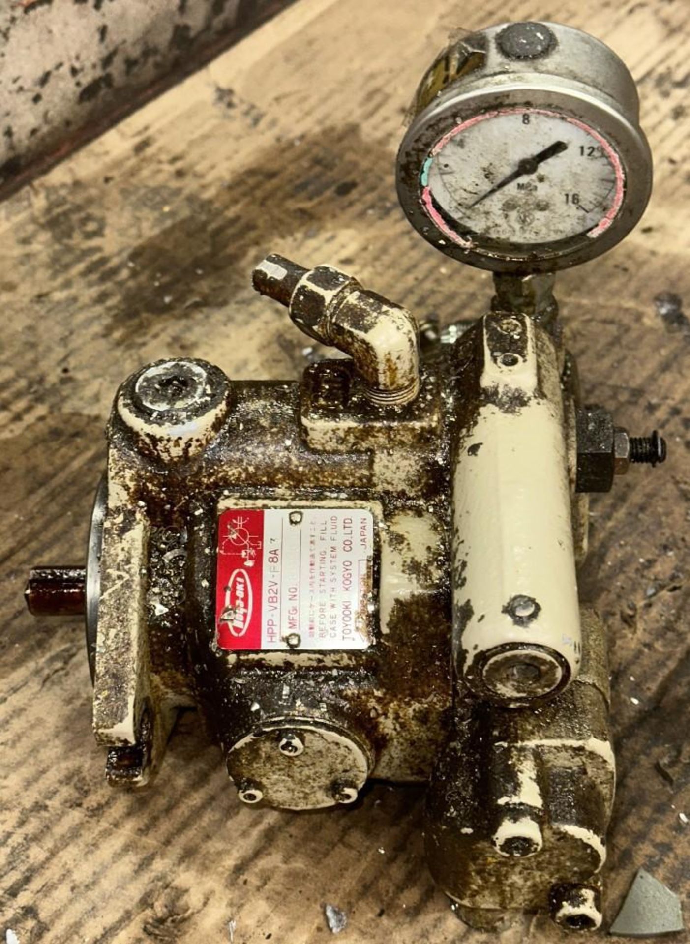 TOYO-OKI #HPP-VB2V-F8A3 Hydraulic Piston Pump - Image 4 of 7