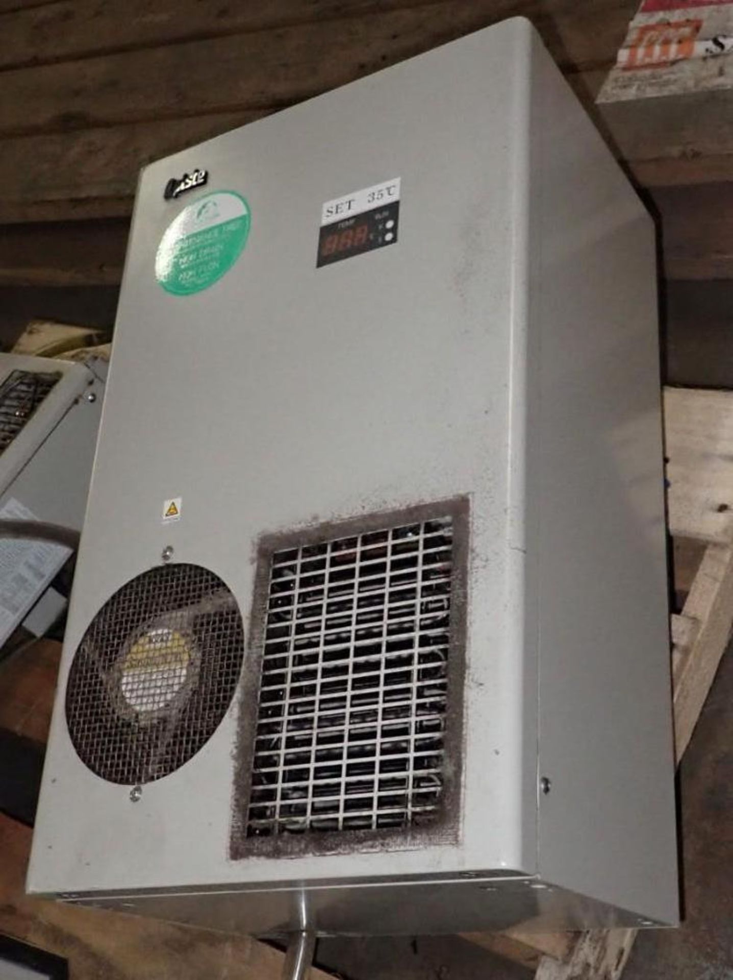 Apiste #ENC-GR500LE Cabinet Chiller / FA Cooler Units - Image 2 of 4