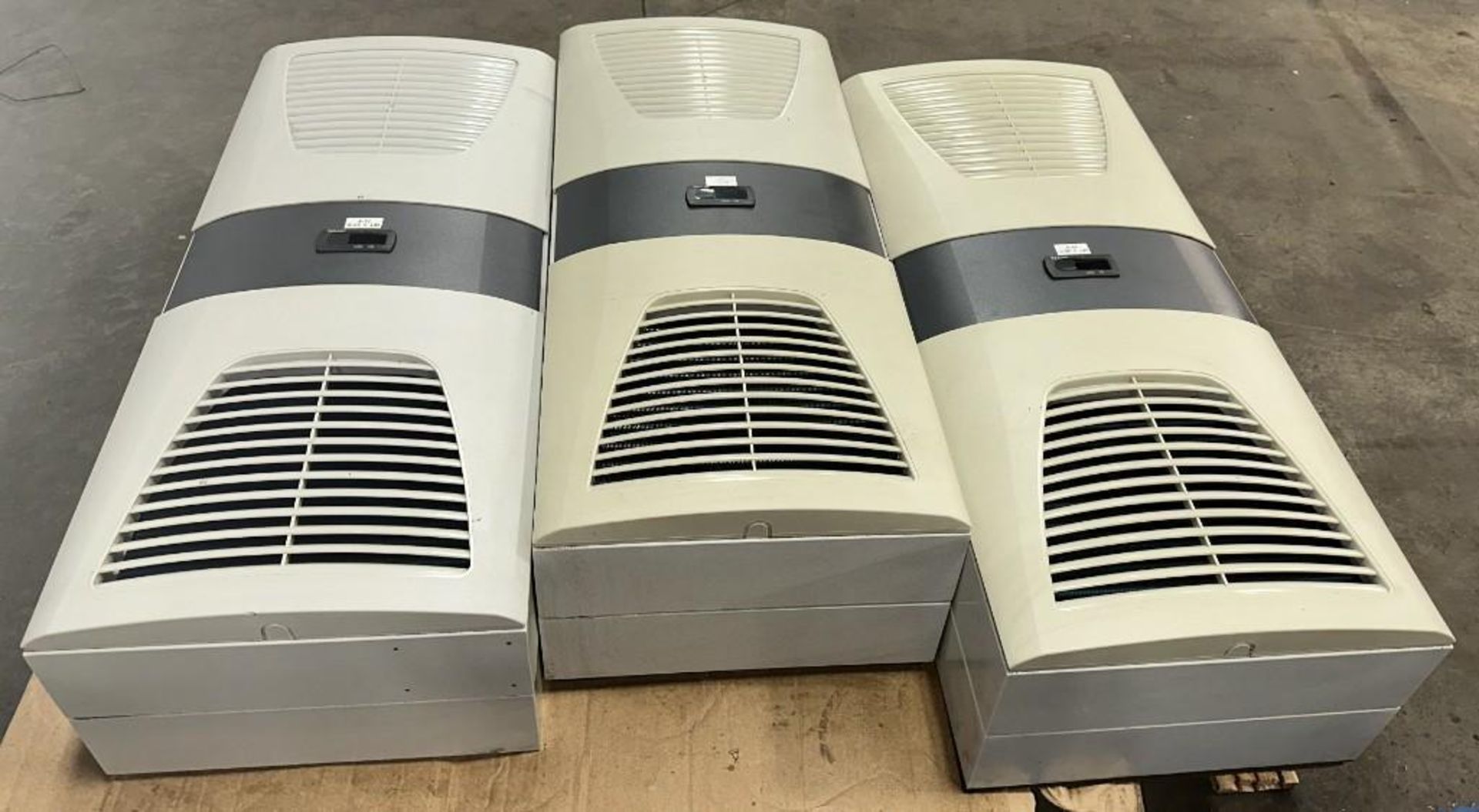 Lot of (3) Rittal #SK 3304140 Cooling Units - Image 3 of 4