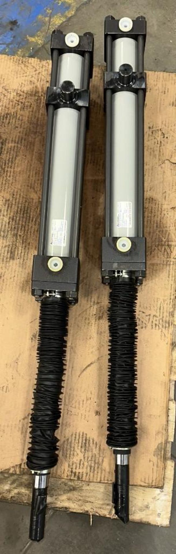 Lot of (2) Horiuchi Machinery #E1467601-1 Hydraulic Cylinders