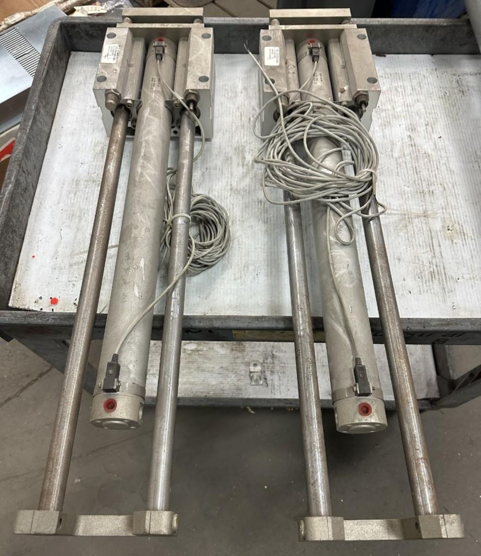 Lot of (2) SMC #MGGLB50-600-G59Z Guided Cylinders - Image 2 of 5