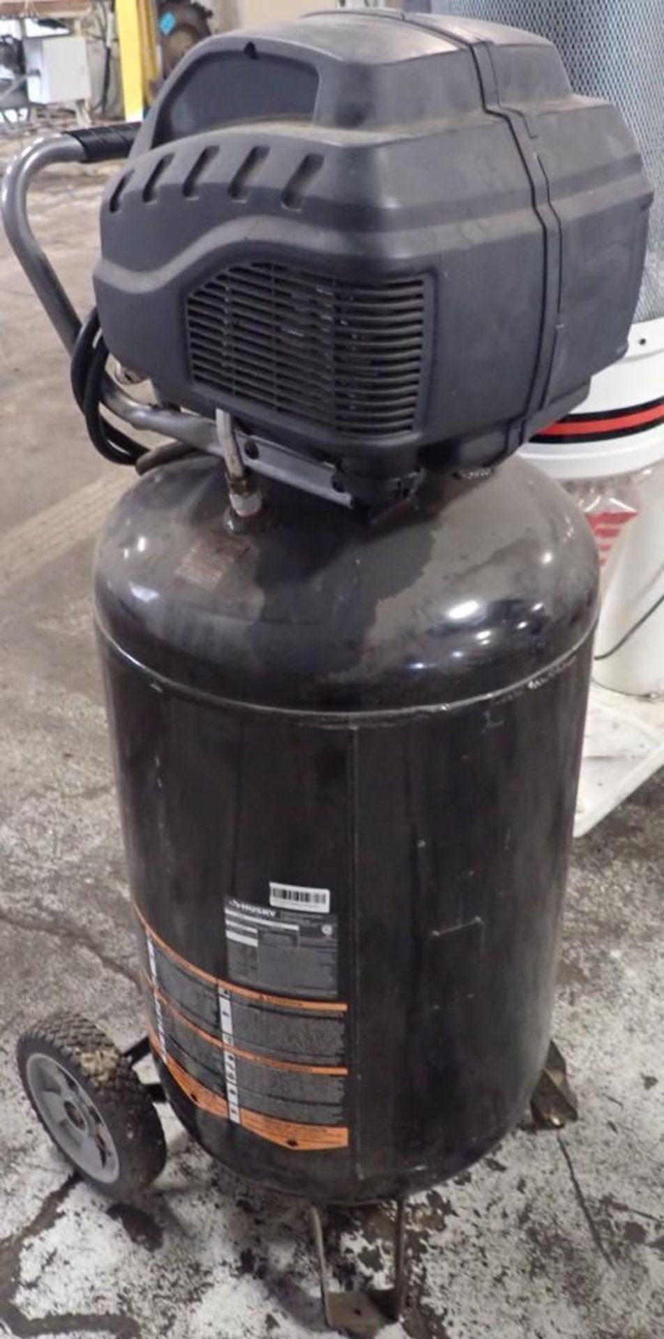 33 Gallon Husky #C331H Air Compressor - Image 3 of 5