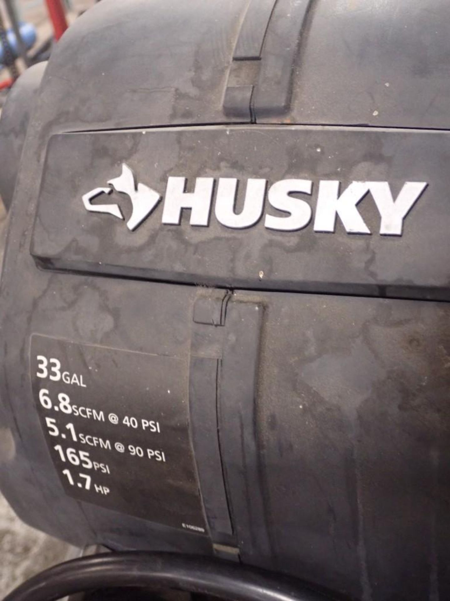 33 Gallon Husky #C331H Air Compressor - Image 4 of 5