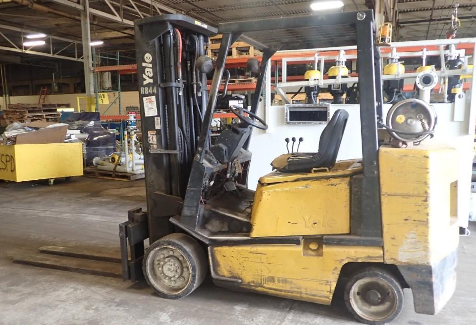 8,000 Lb. Yale Forklift