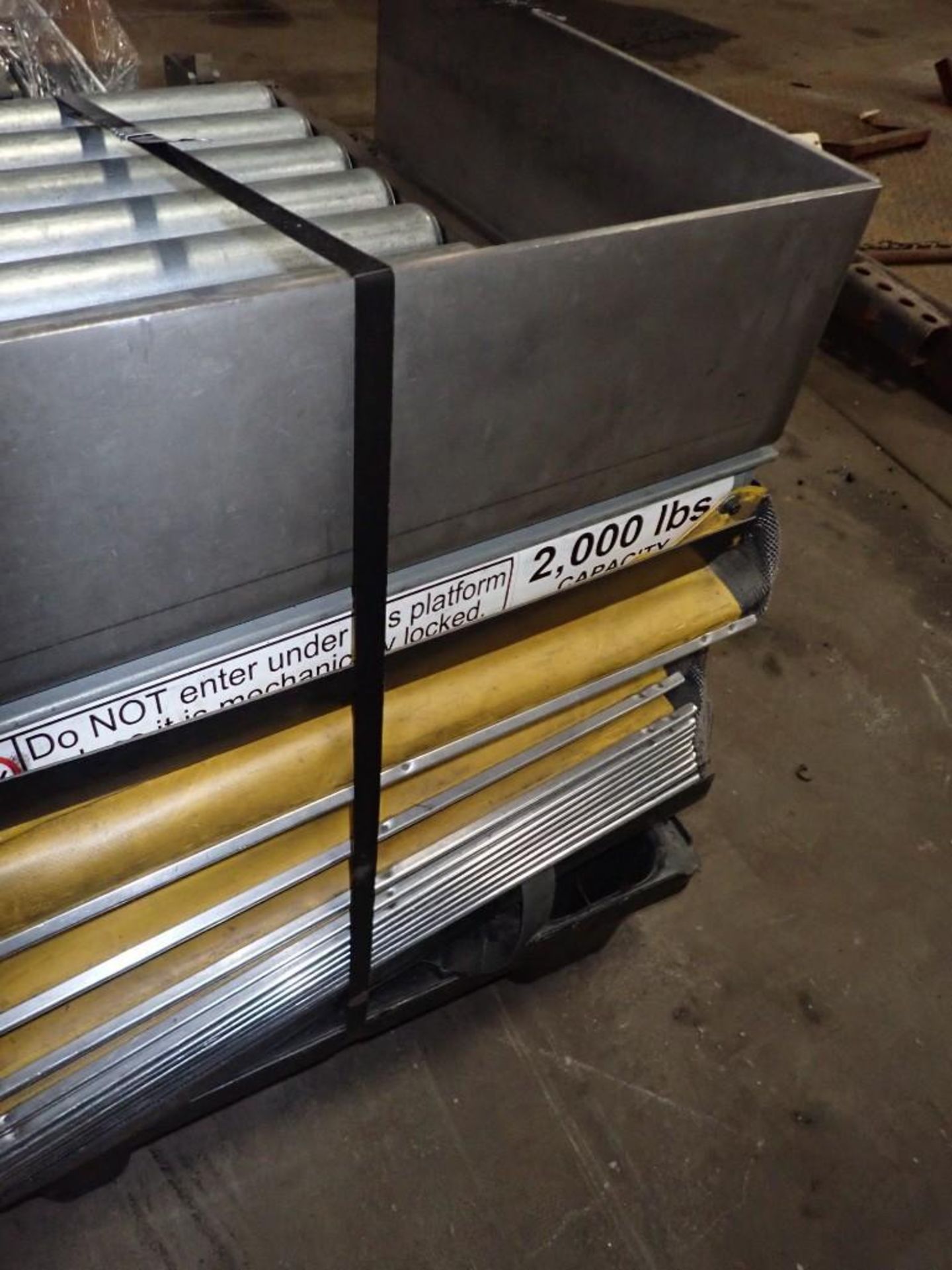 Roller Conveyor Lift Unit ??? - Image 3 of 5