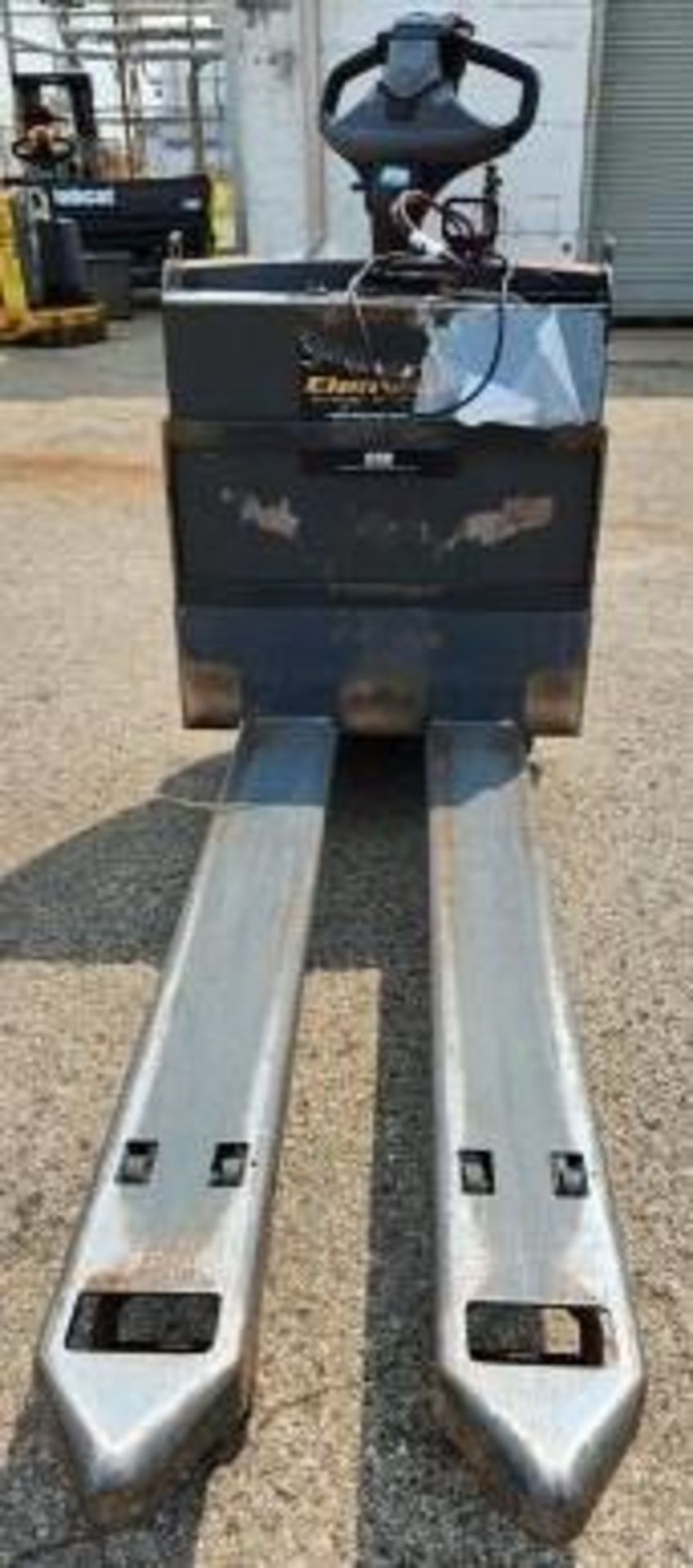 4,500 Lb. Toyota #8HBW23 Electric Walkie Pallet Jack Lift Truck *NON RUNNING* - Image 3 of 4