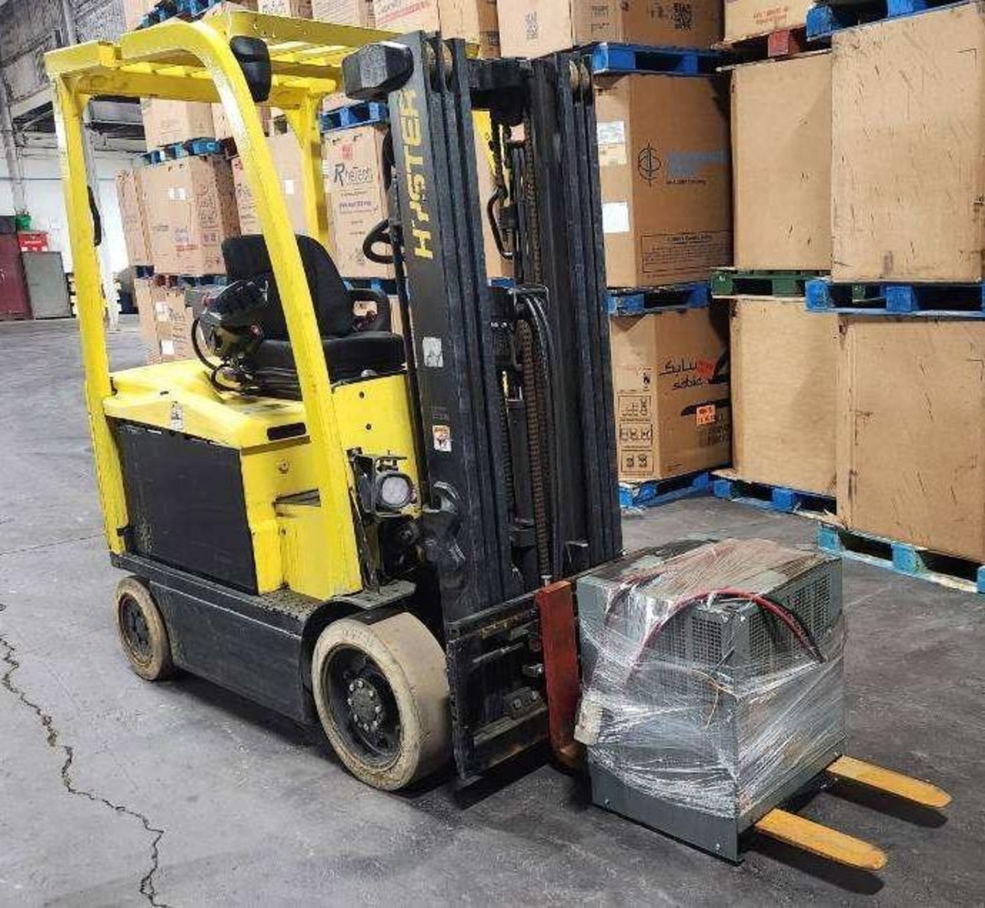 4,500 Lb. Cap Hyster E45XN-33 Electric Forklift w/Positioner