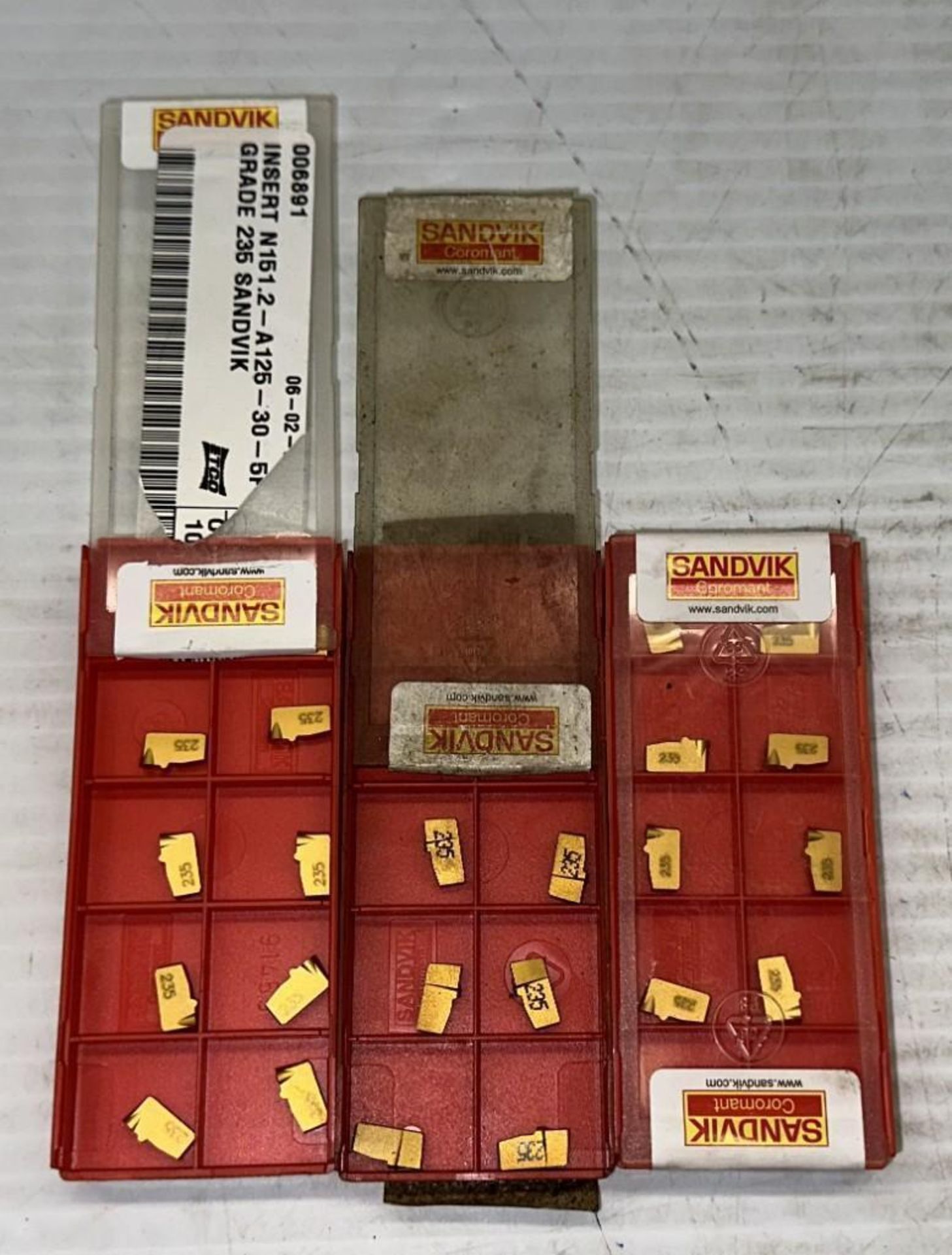 Lot of Sandvik #N151.2-A125-30-5P Carbide Inserts