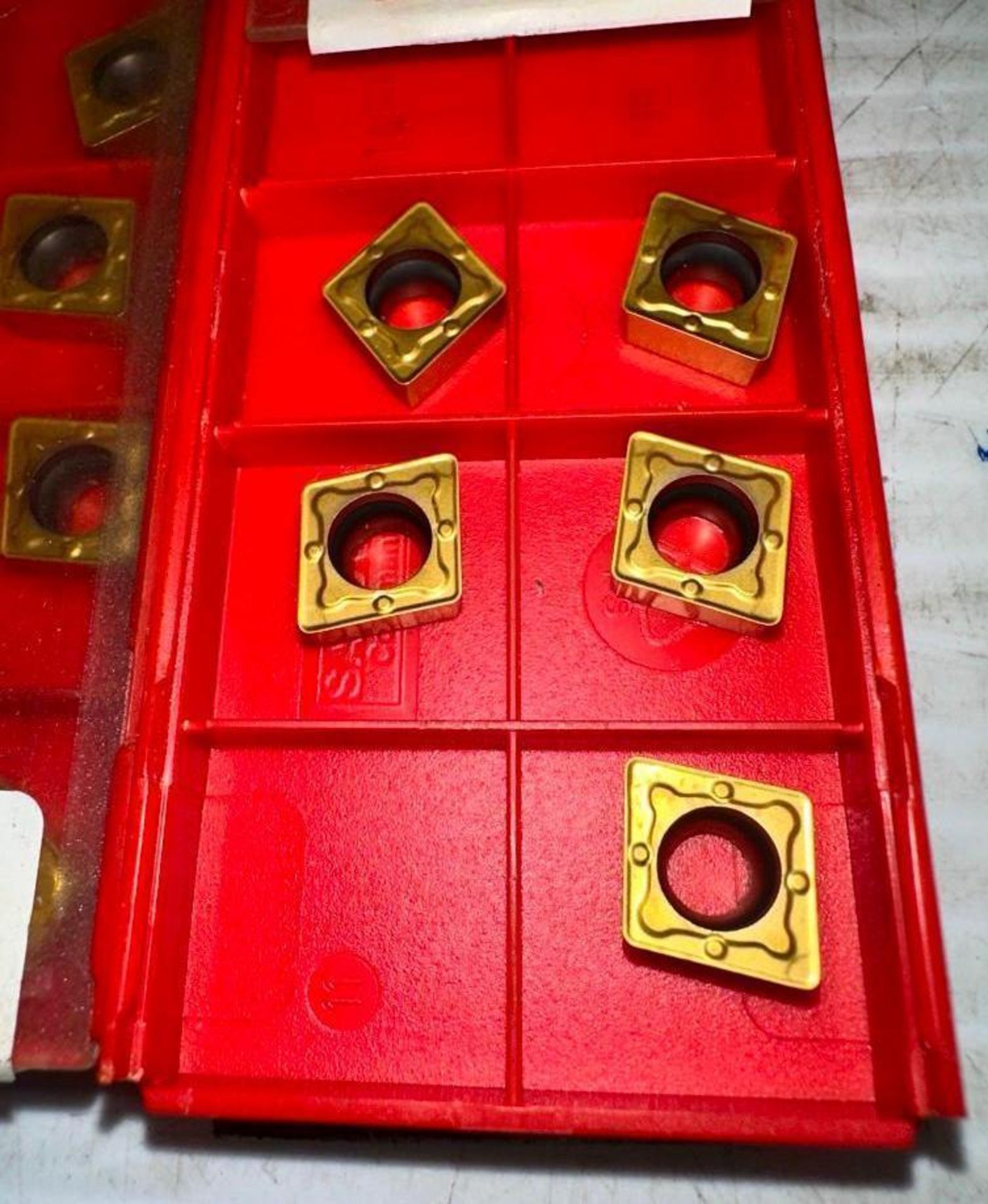 Lot of Sandvik #CCMT 09 T3 08-WM Carbide Inserts - Image 2 of 3