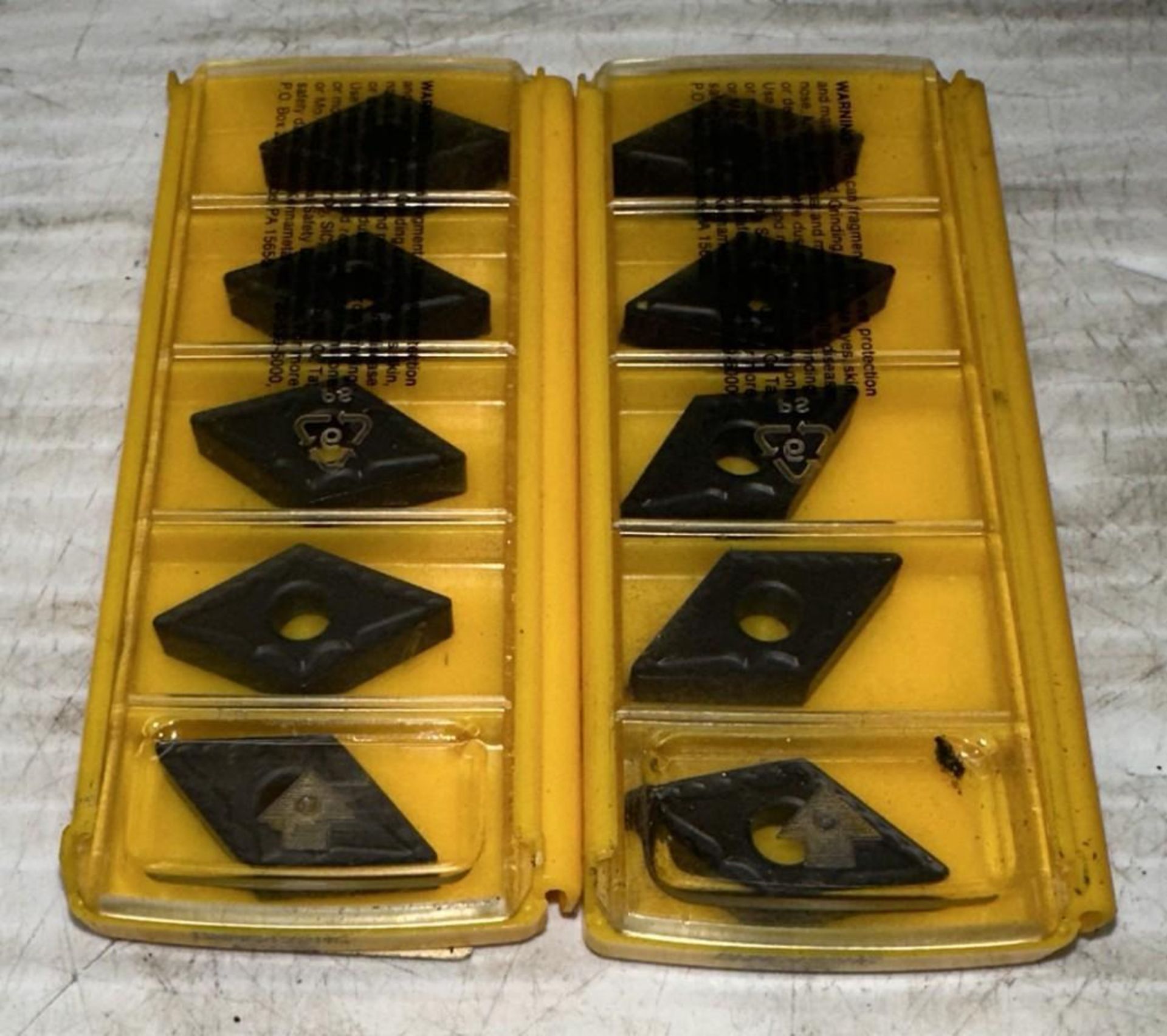 Lot of Kennametal #DNMG432MG Carbide Inserts