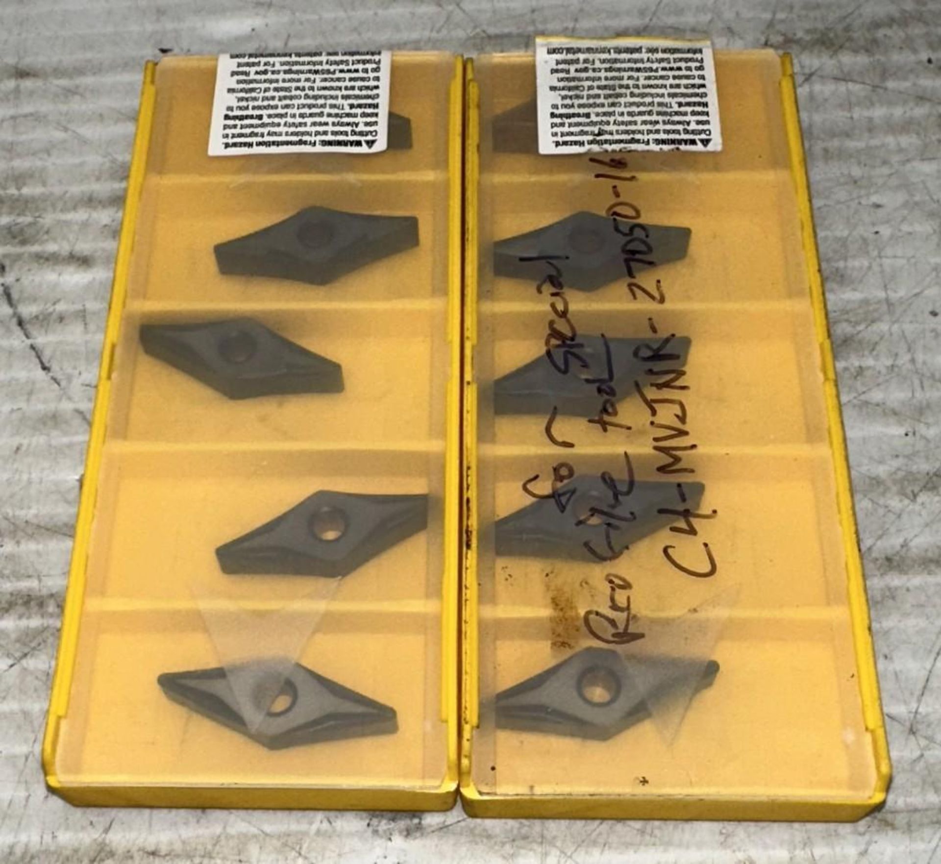 Lot of Kennametal #VNMP160408K Carbide Inserts