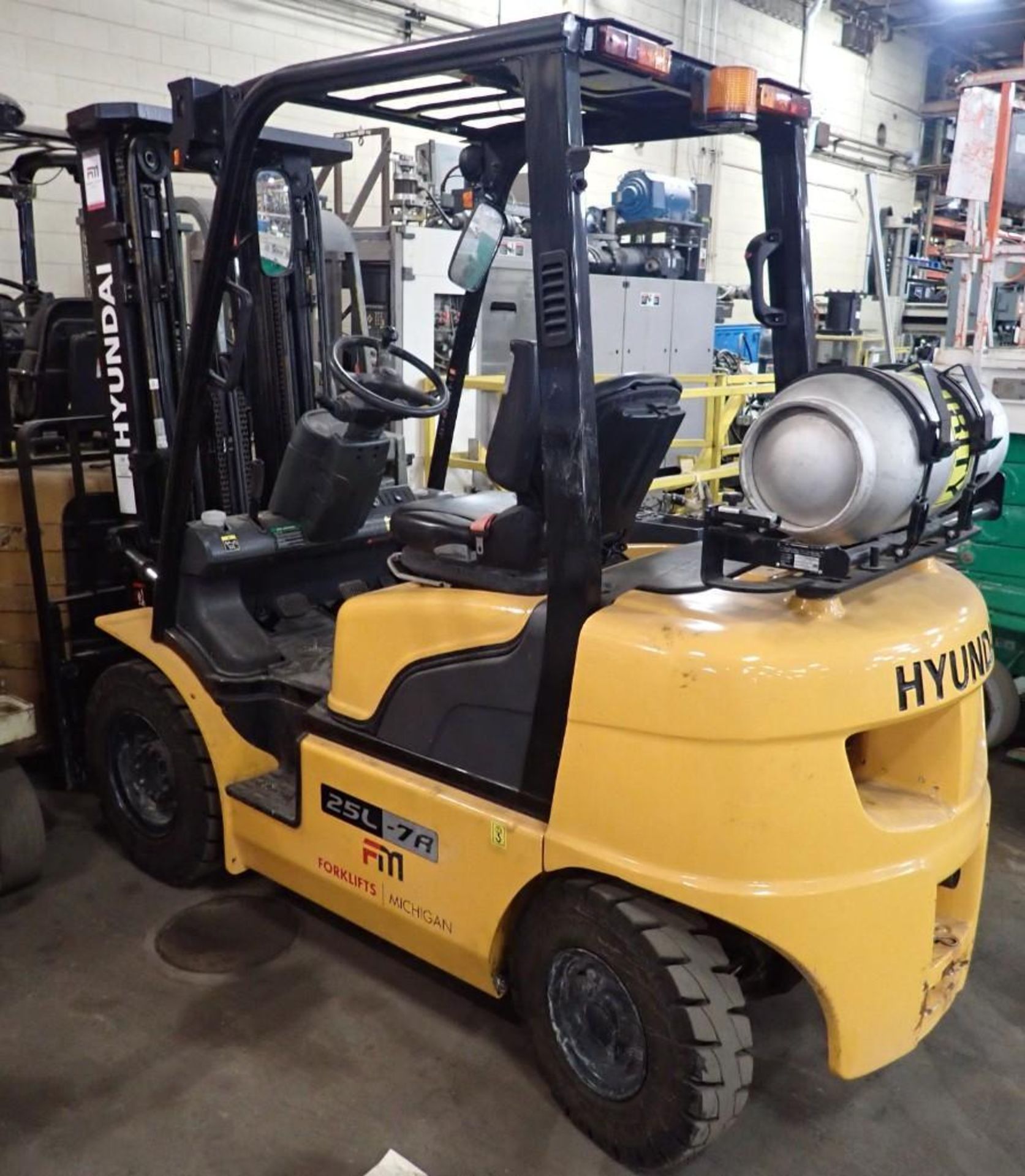 *NEW 2019* 5,000 Lb. Hyundai #25L-7A LP Lift Truck - Image 2 of 9