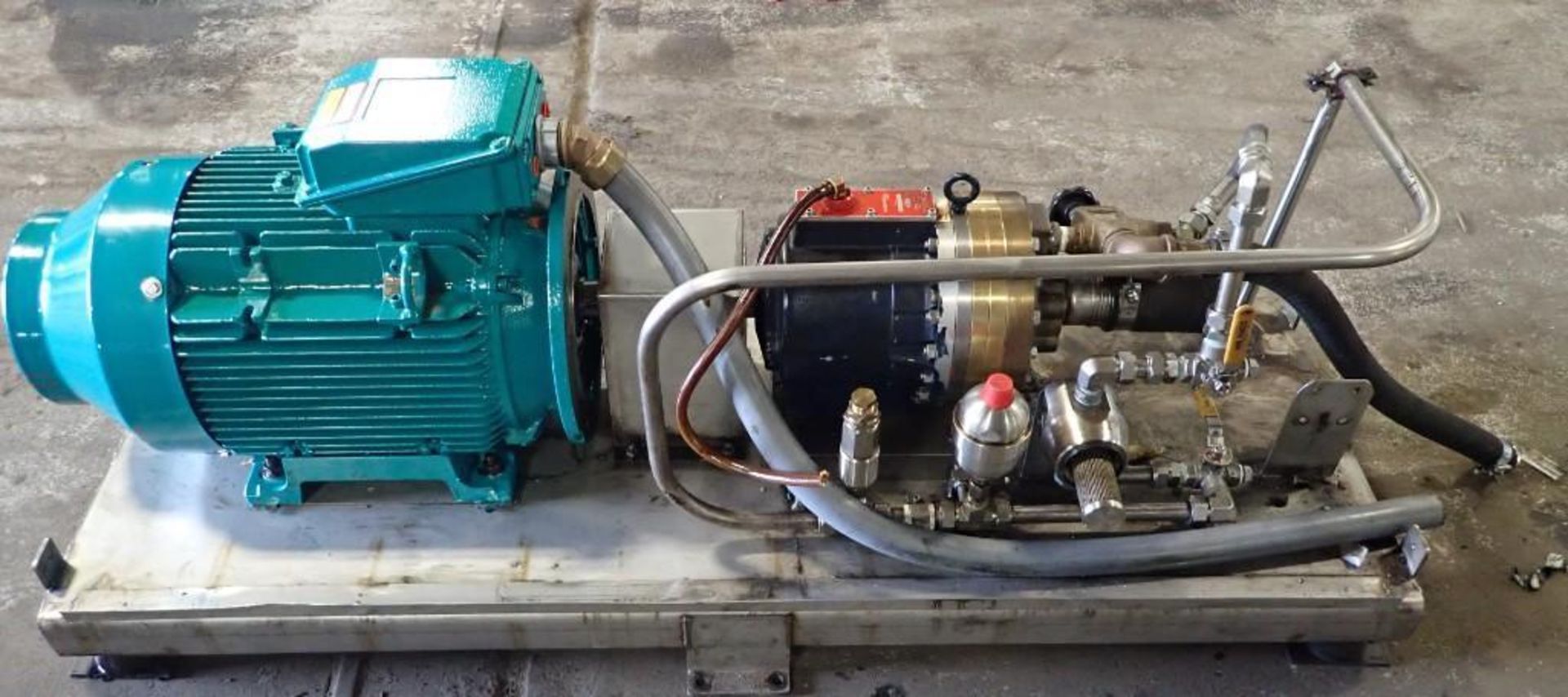 Hydra-Cell #D35XKBTHFECA Pump w/ Brook Crompton 30 HP Motor - Image 3 of 7