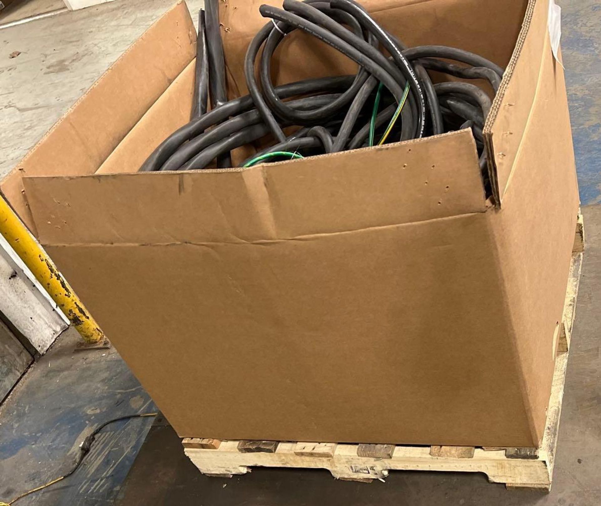 Scrap Wire (Heavy#2) 351 Lbs. (Includes Tare Weight) - Image 11 of 12