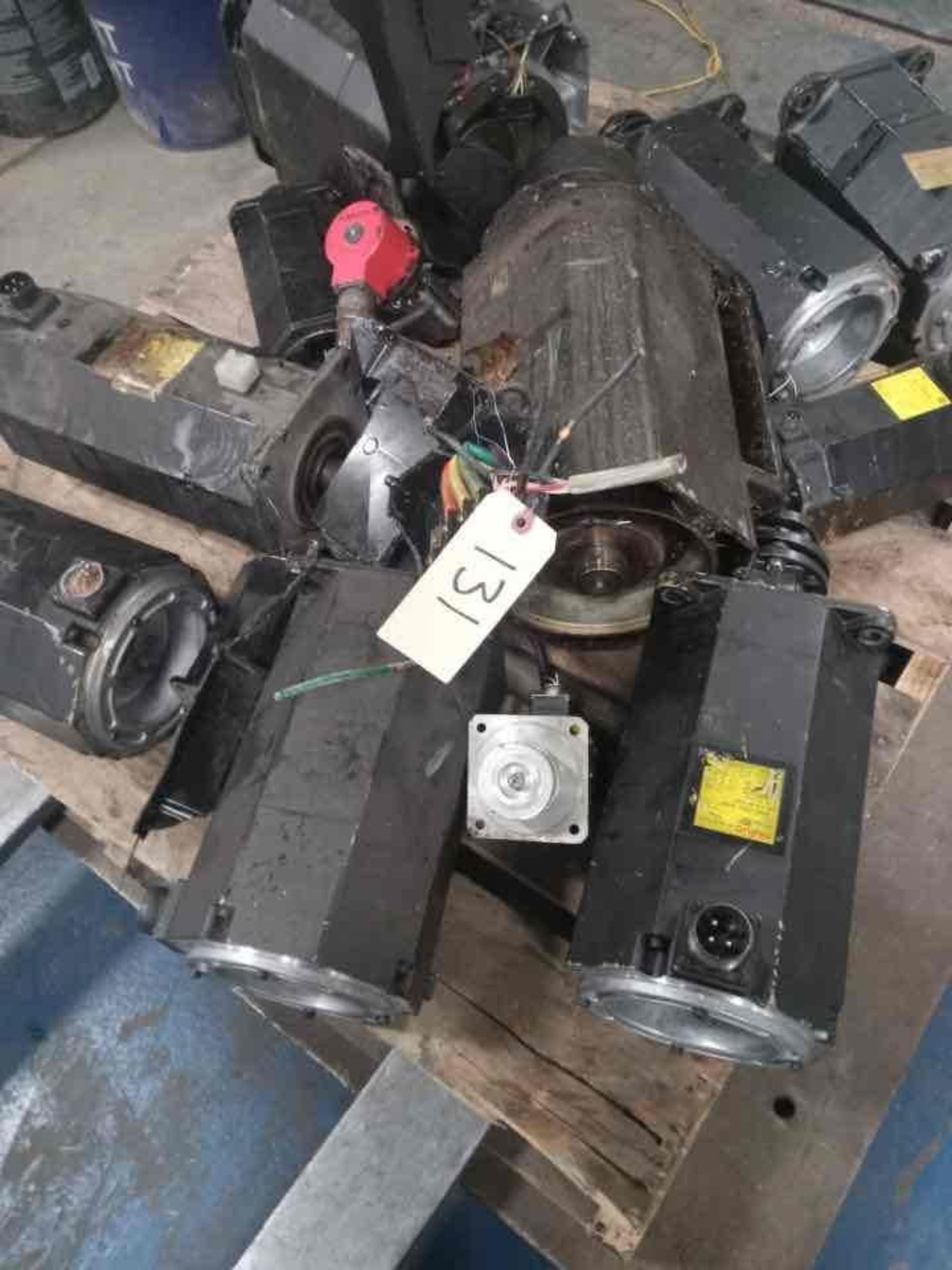 Scrap Motors 914 Lbs. (Includes Tare Weight) - Image 8 of 8