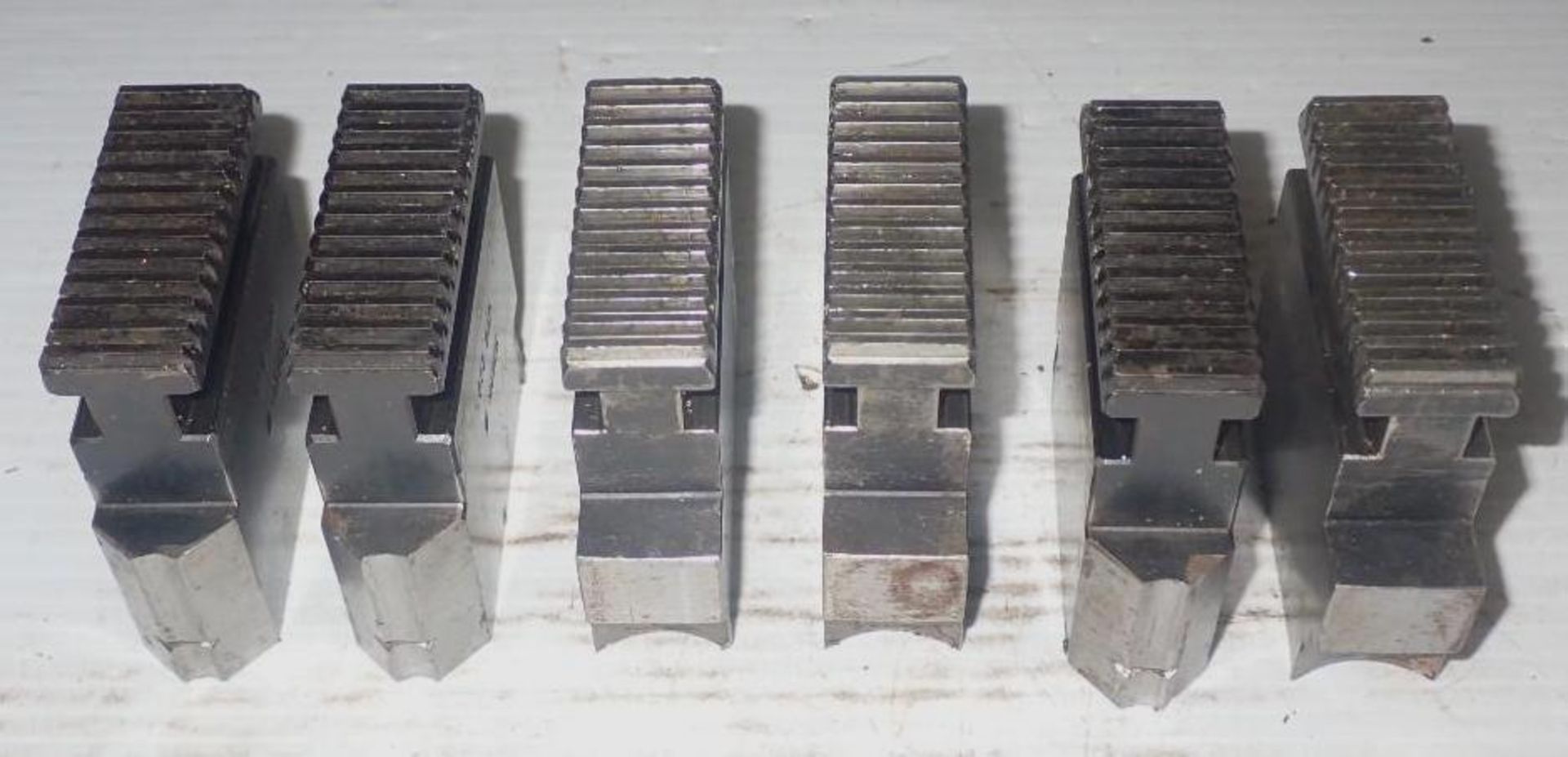 Lot of UVB 200 Chuck Jaws