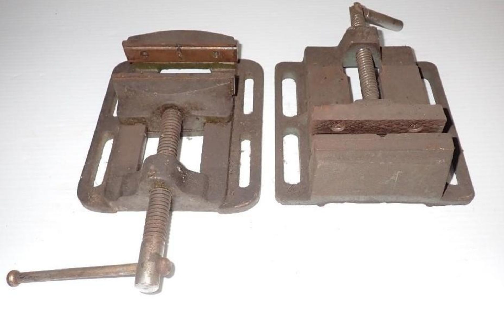 Lot of (2) Small Vises - Image 2 of 3