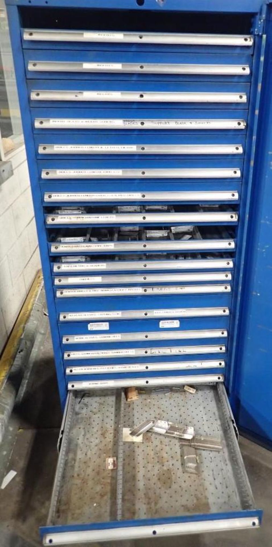 18 Drawer Tool Cabinet - Image 19 of 19